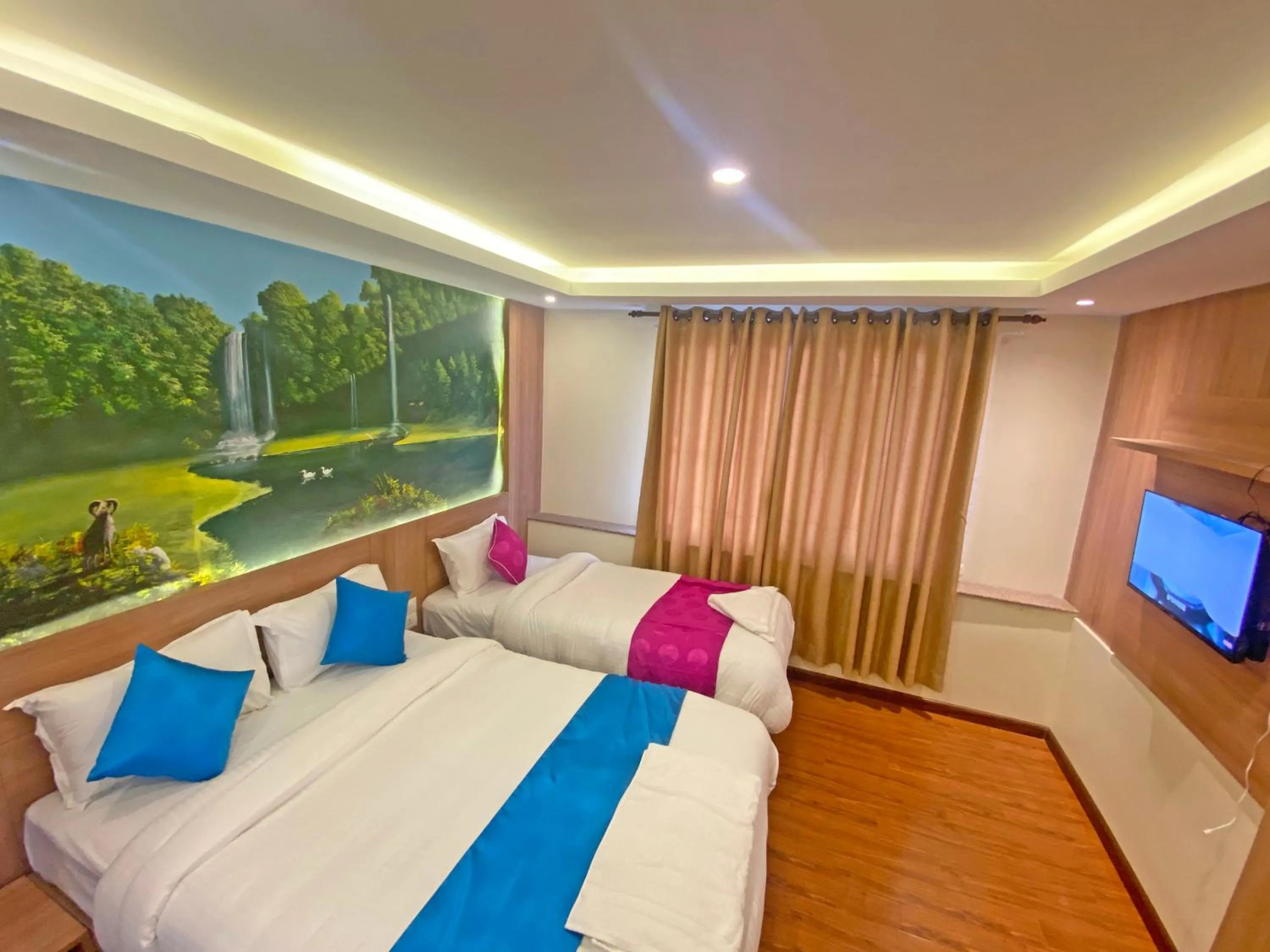 Communal lounge/ TV room in Hotel Dipjyoti