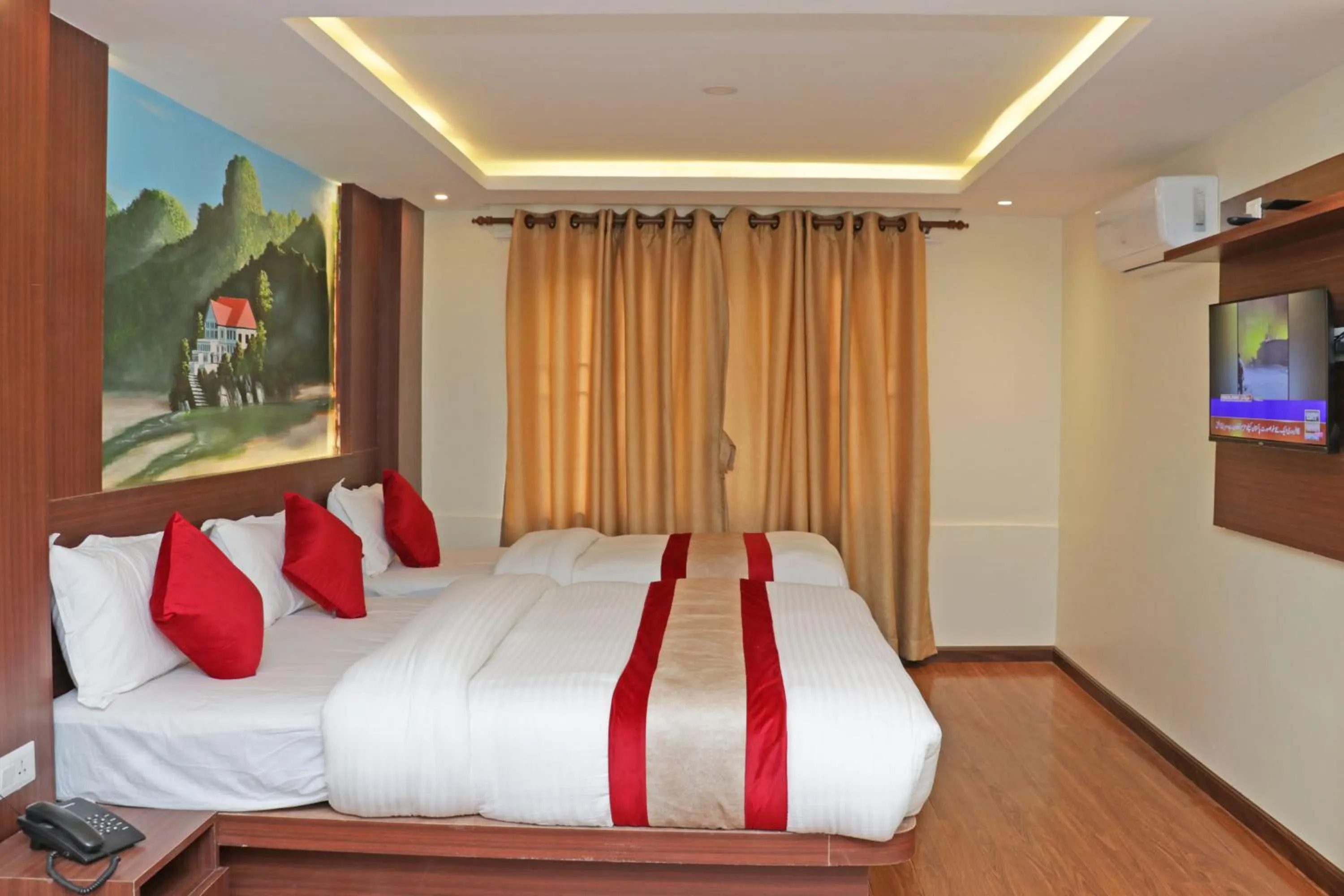 Communal lounge/ TV room in Hotel Dipjyoti