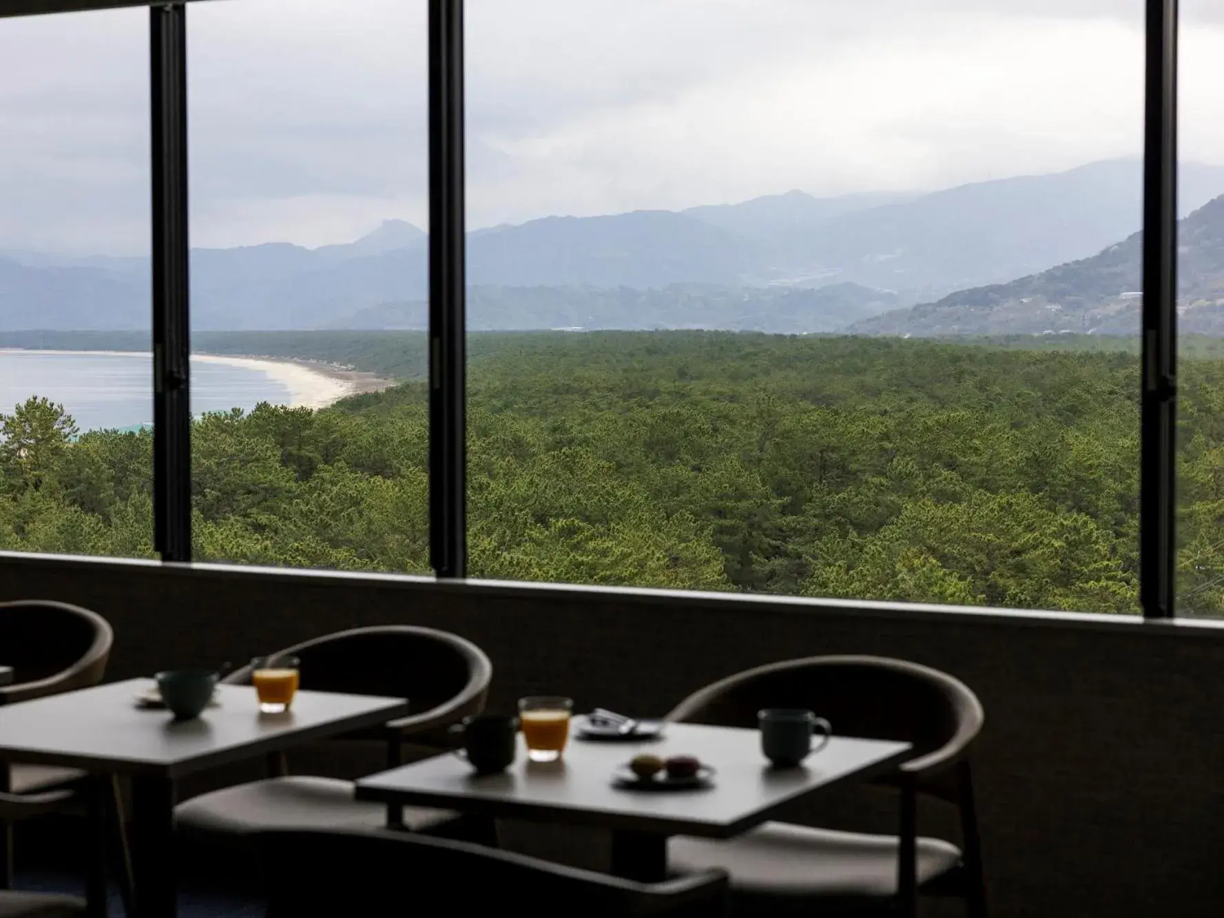 Restaurant/places to eat in Mercure Saga Karatsu Resort Restaurant/places to eat in Mercure Saga Karatsu Resort