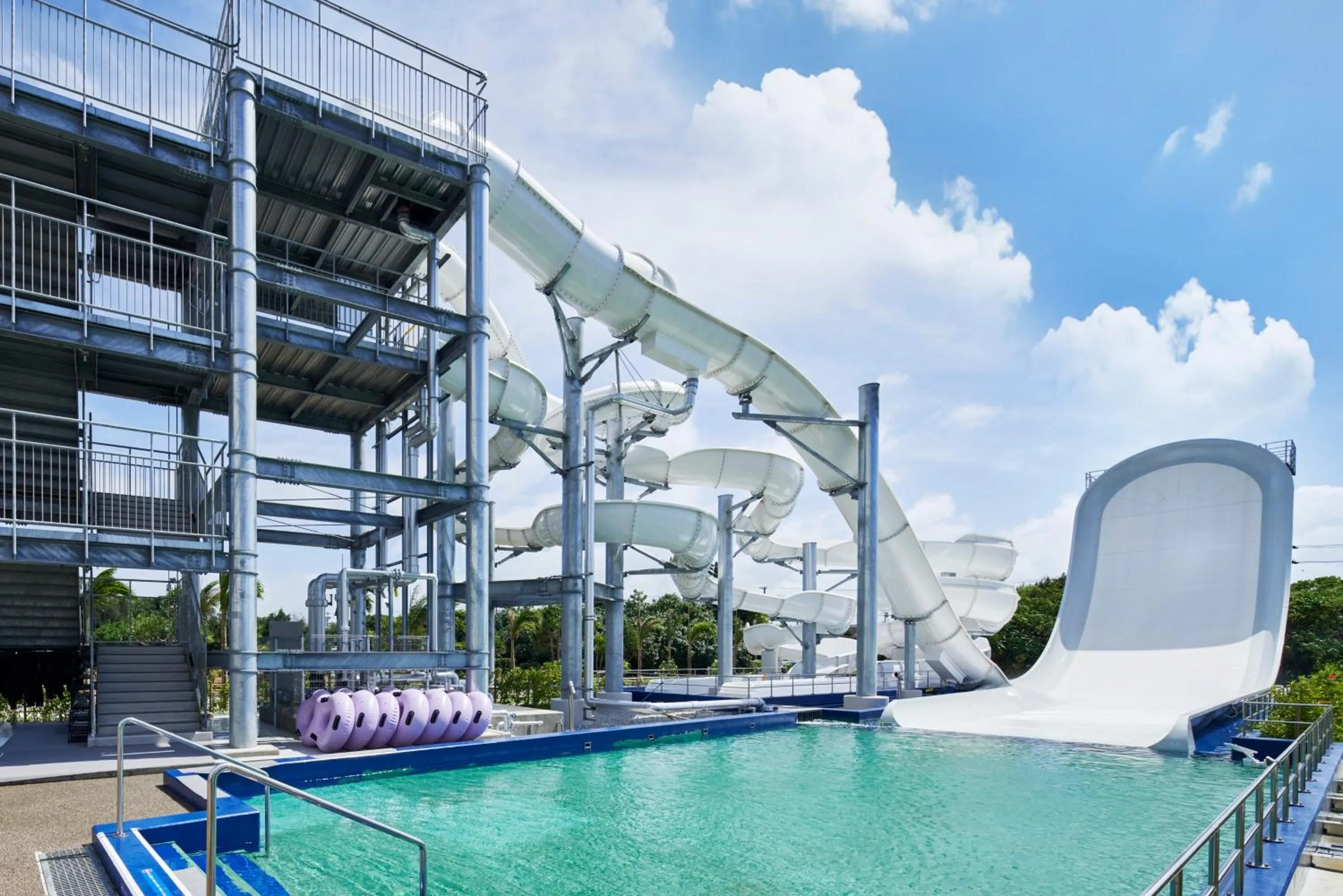Swimming pool in Grand Mercure Okinawa Cape Zanpa Resort