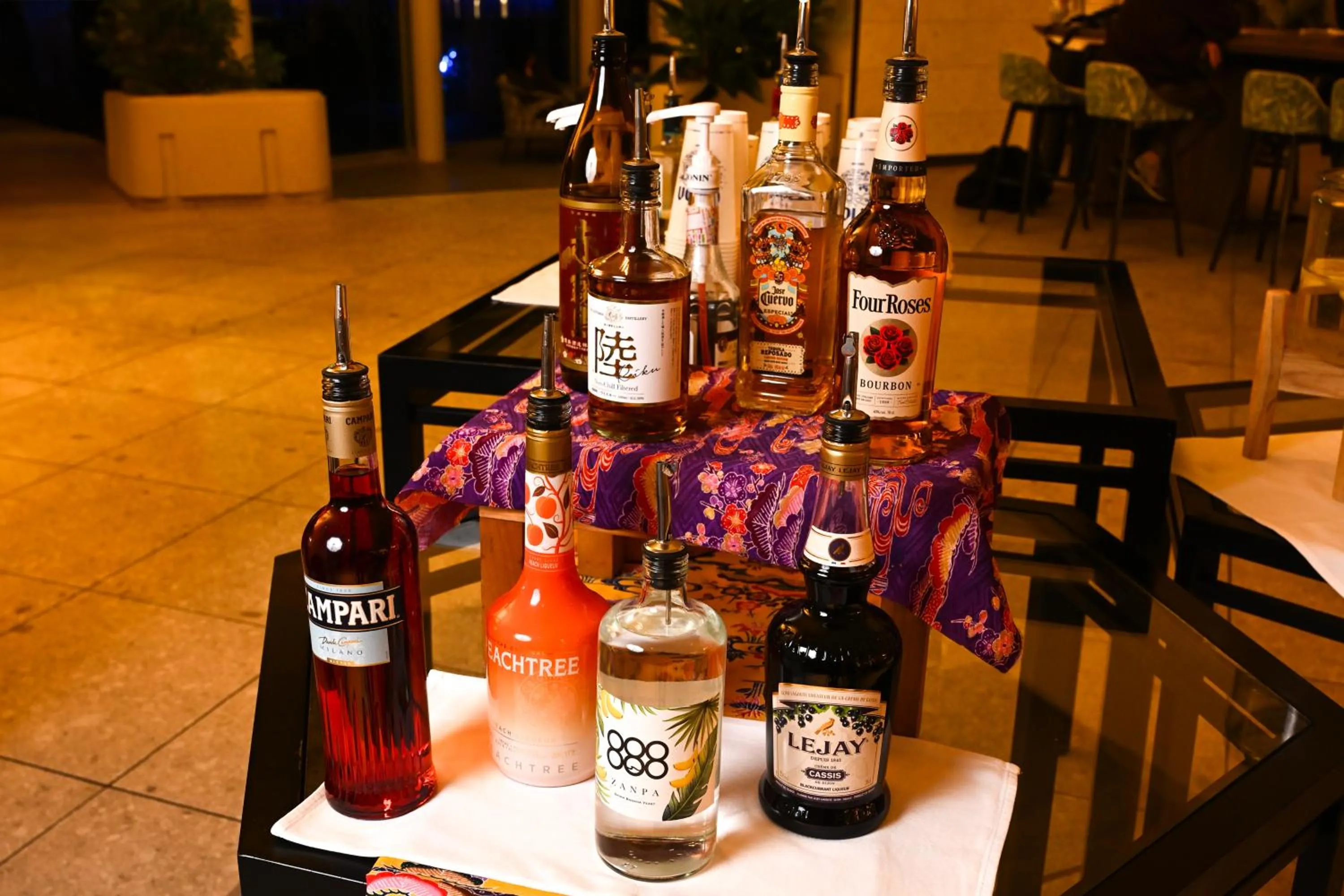 Lounge or bar in Grand Mercure Okinawa Cape Zanpa Resort