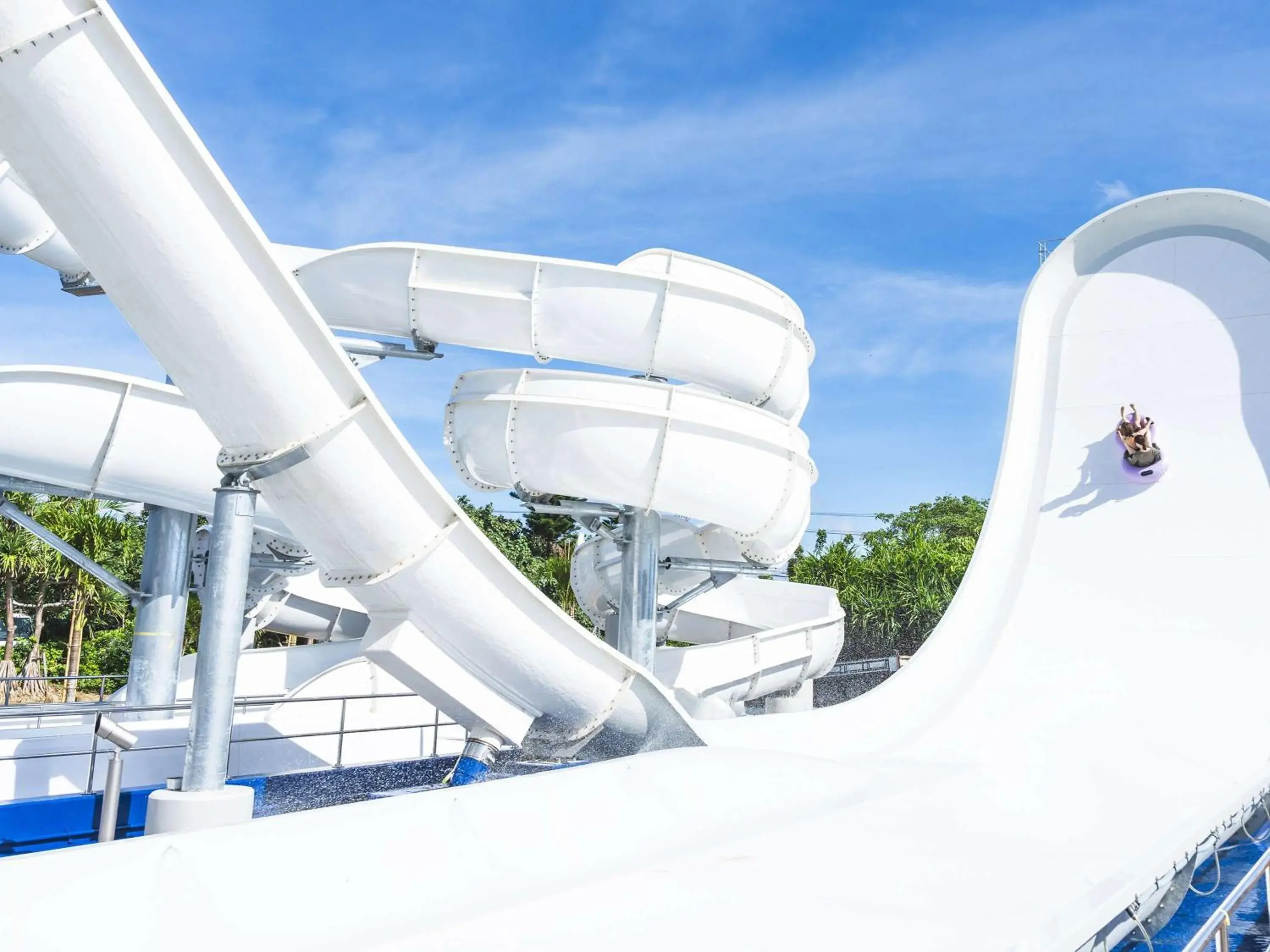 Property building in Grand Mercure Okinawa Cape Zanpa Resort Property building in Grand Mercure Okinawa Cape Zanpa Resort