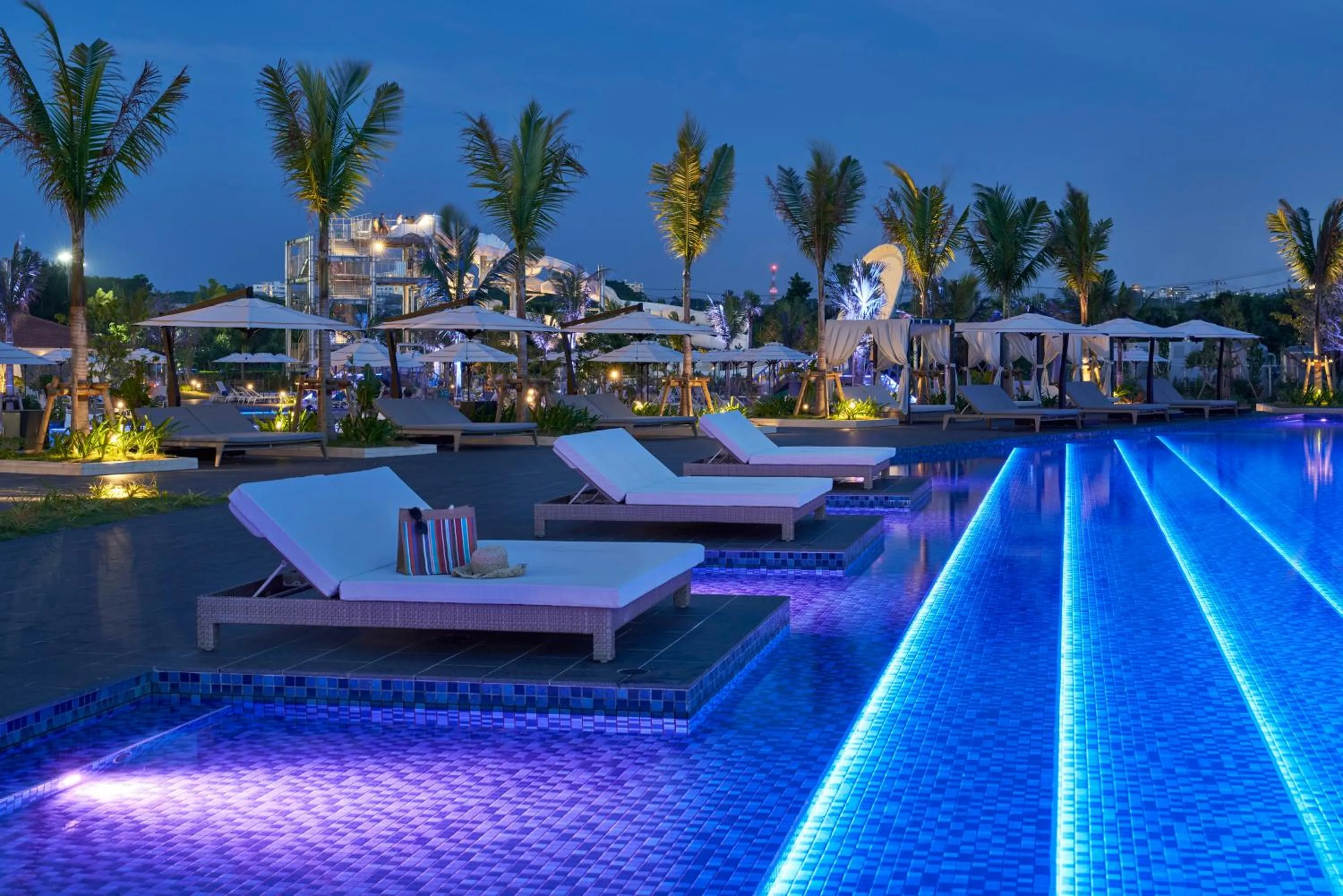 Swimming pool in Grand Mercure Okinawa Cape Zanpa Resort