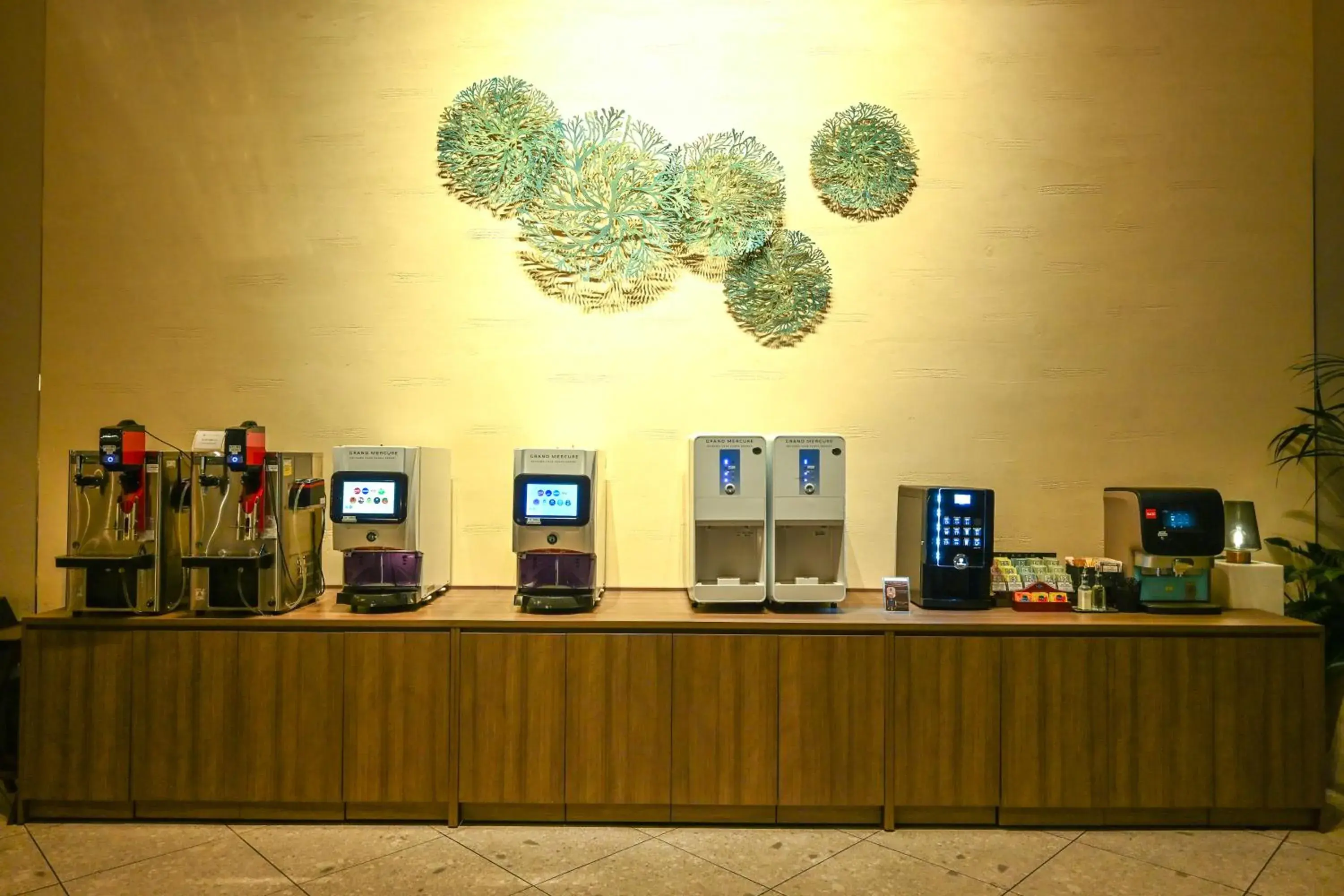 Lounge or bar in Grand Mercure Okinawa Cape Zanpa Resort Lounge or bar in Grand Mercure Okinawa Cape Zanpa Resort