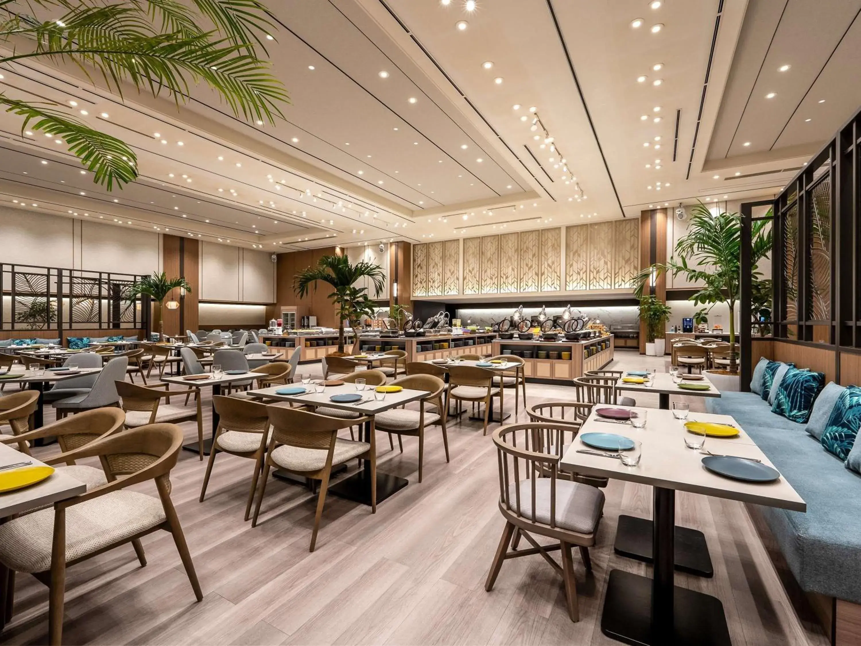 Restaurant/places to eat in Grand Mercure Okinawa Cape Zanpa Resort Restaurant/places to eat in Grand Mercure Okinawa Cape Zanpa Resort