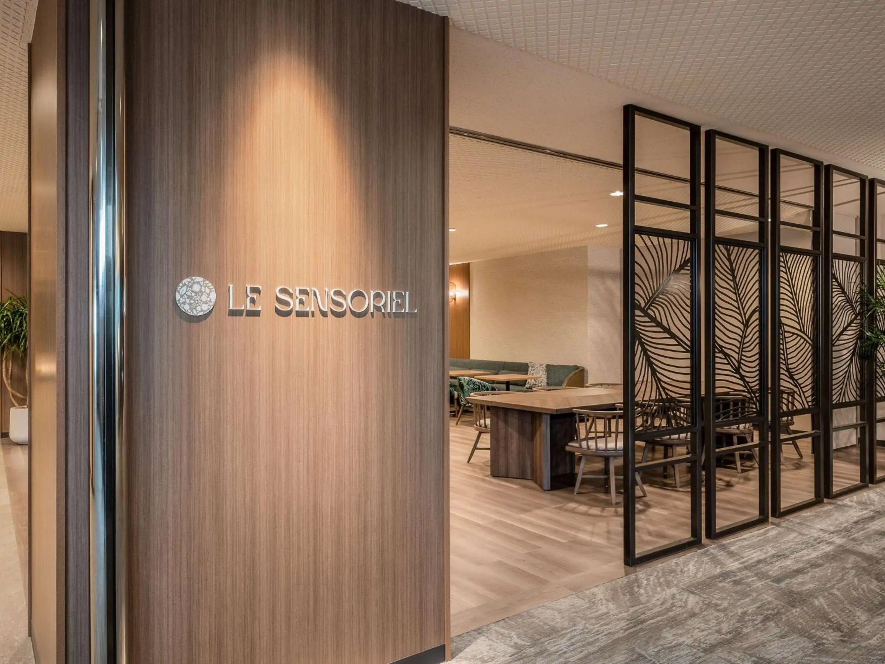 Restaurant/places to eat in Grand Mercure Okinawa Cape Zanpa Resort Restaurant/places to eat in Grand Mercure Okinawa Cape Zanpa Resort