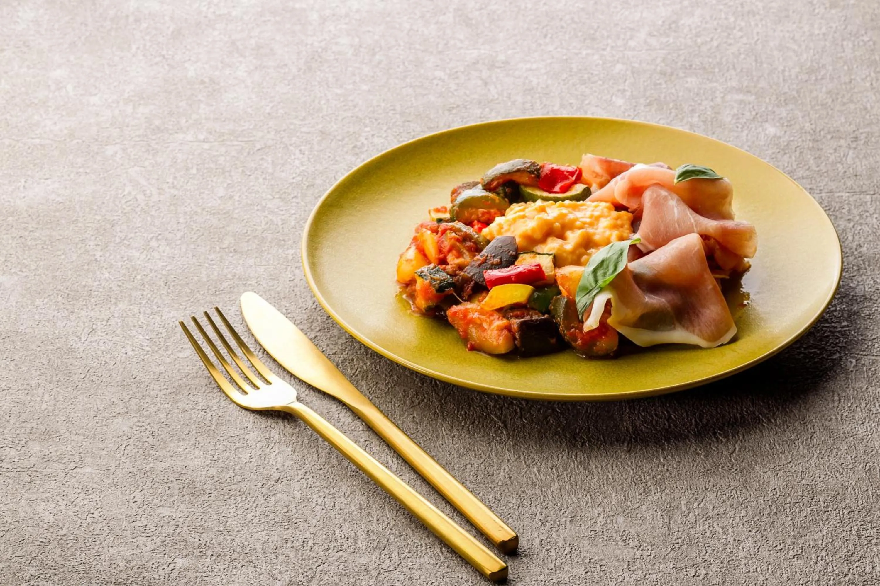 Restaurant/places to eat in Grand Mercure Okinawa Cape Zanpa Resort