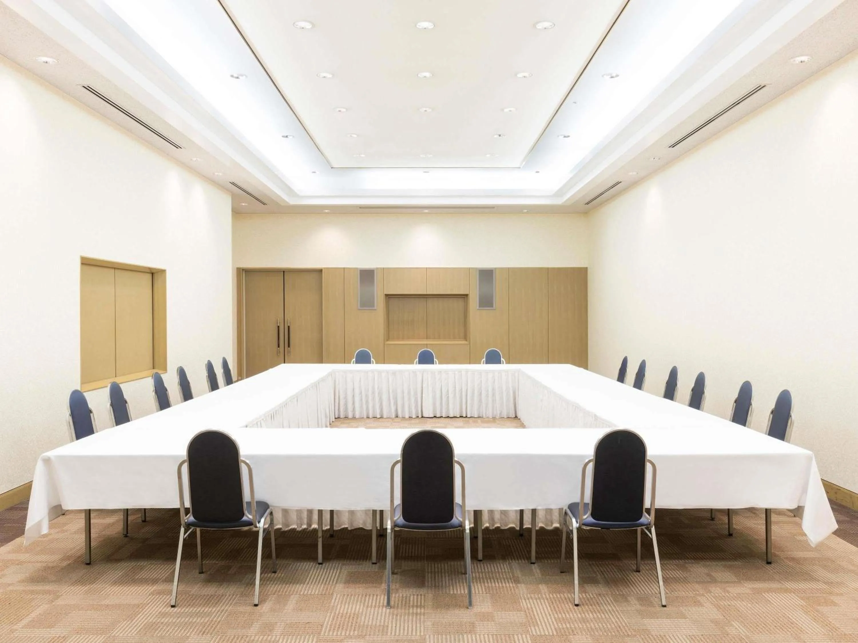 Meeting/conference room in Grand Mercure Sapporo Odori Park