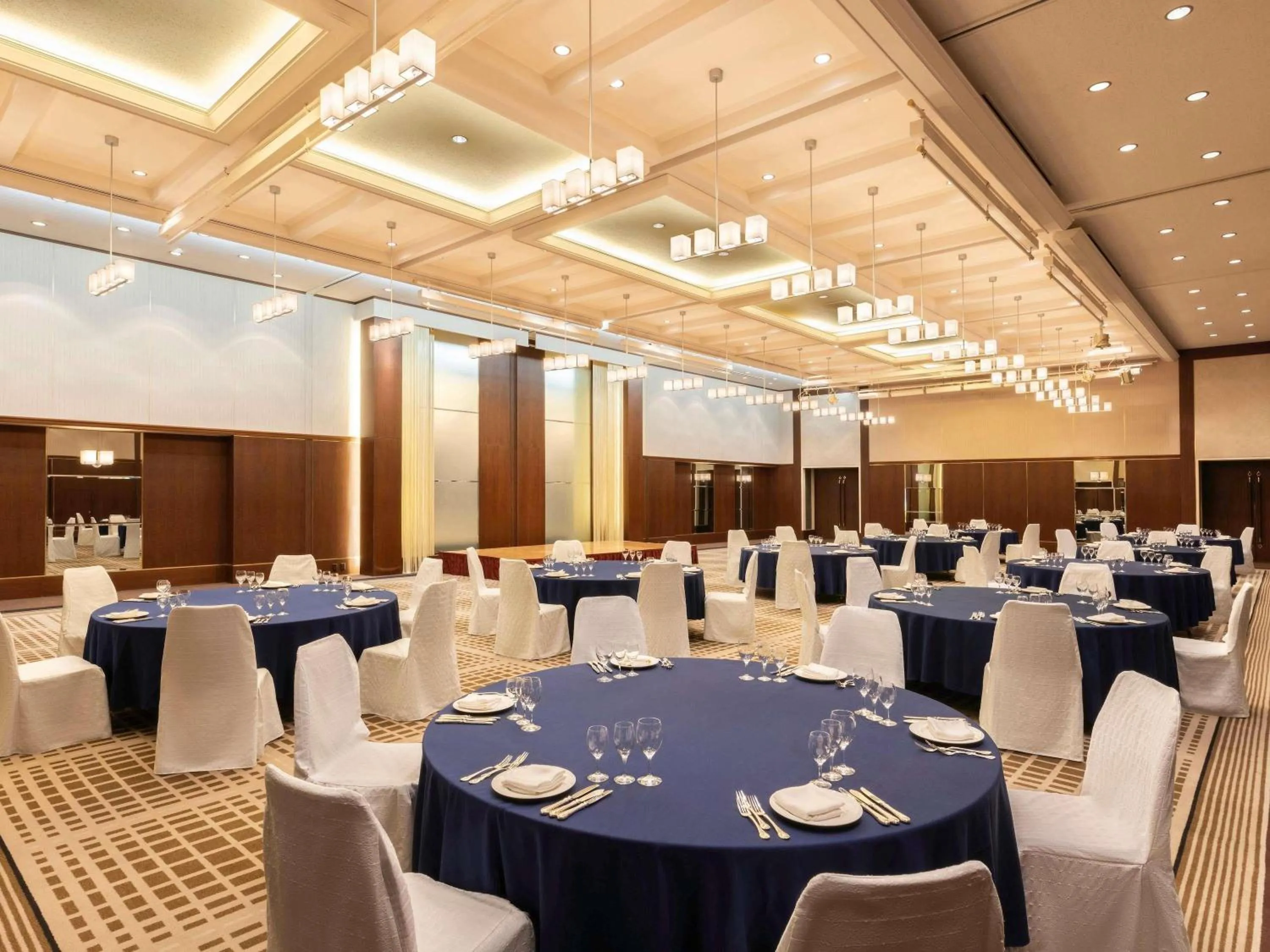 Meeting/conference room in Grand Mercure Sapporo Odori Park