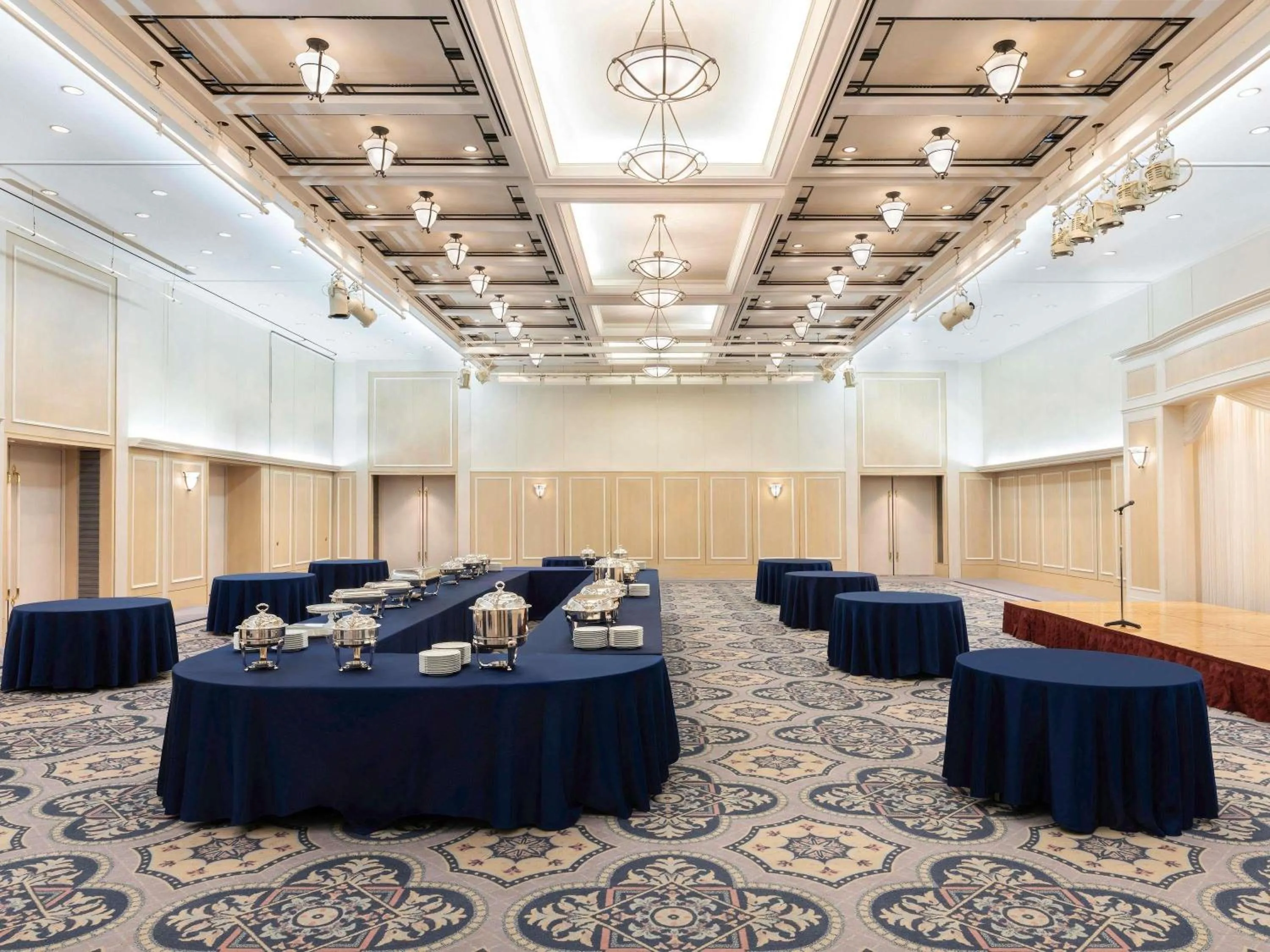 Meeting/conference room in Grand Mercure Sapporo Odori Park