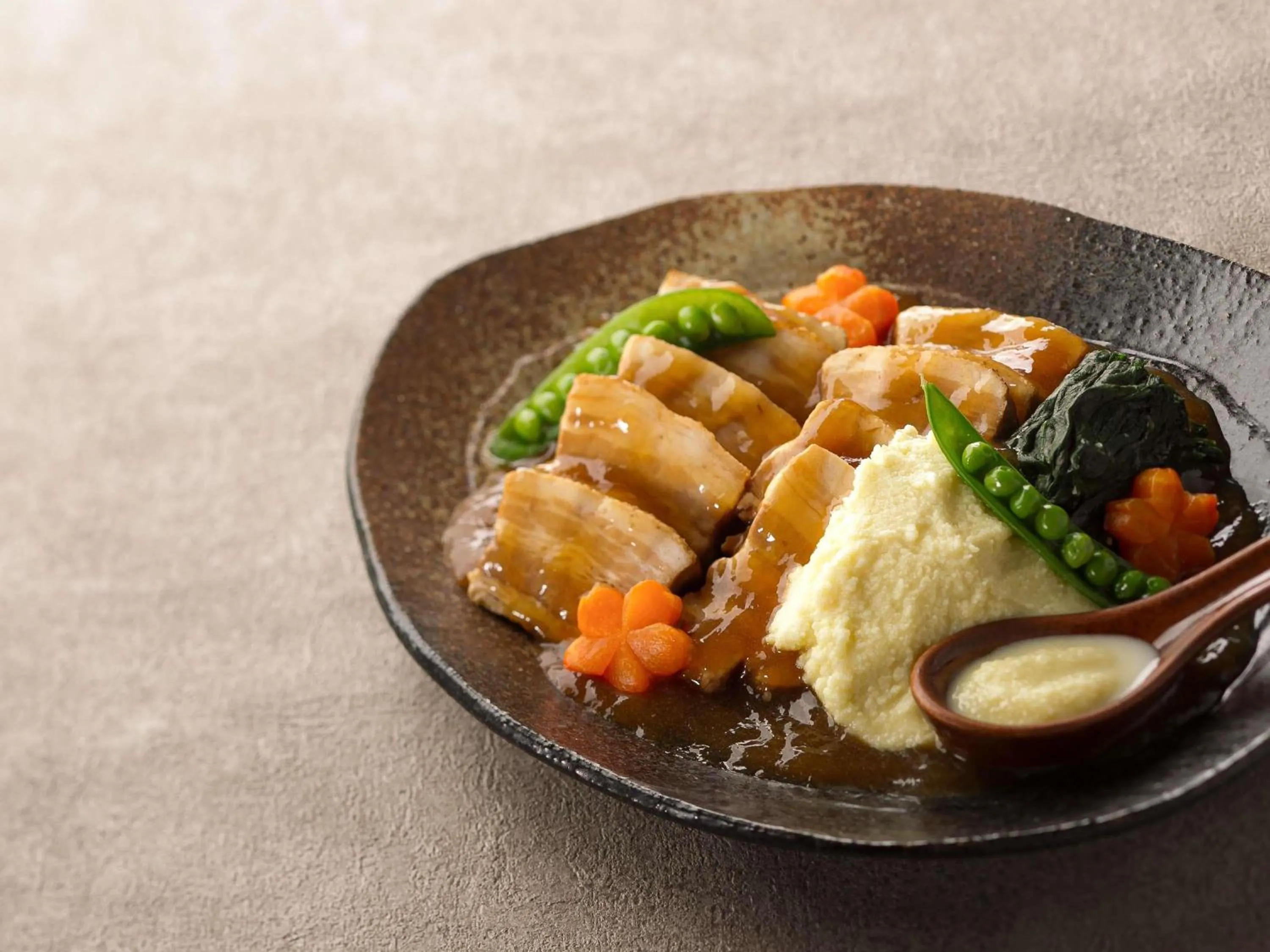 Restaurant/places to eat in Grand Mercure Sapporo Odori Park