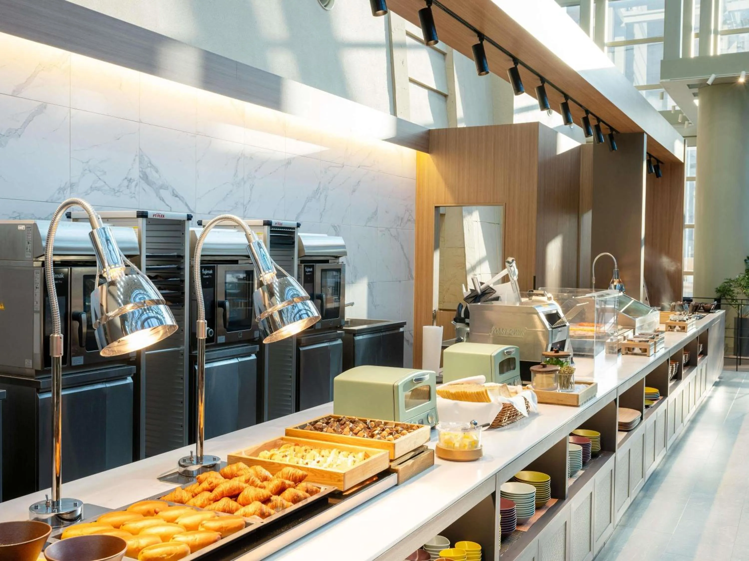 Restaurant/places to eat in Grand Mercure Sapporo Odori Park