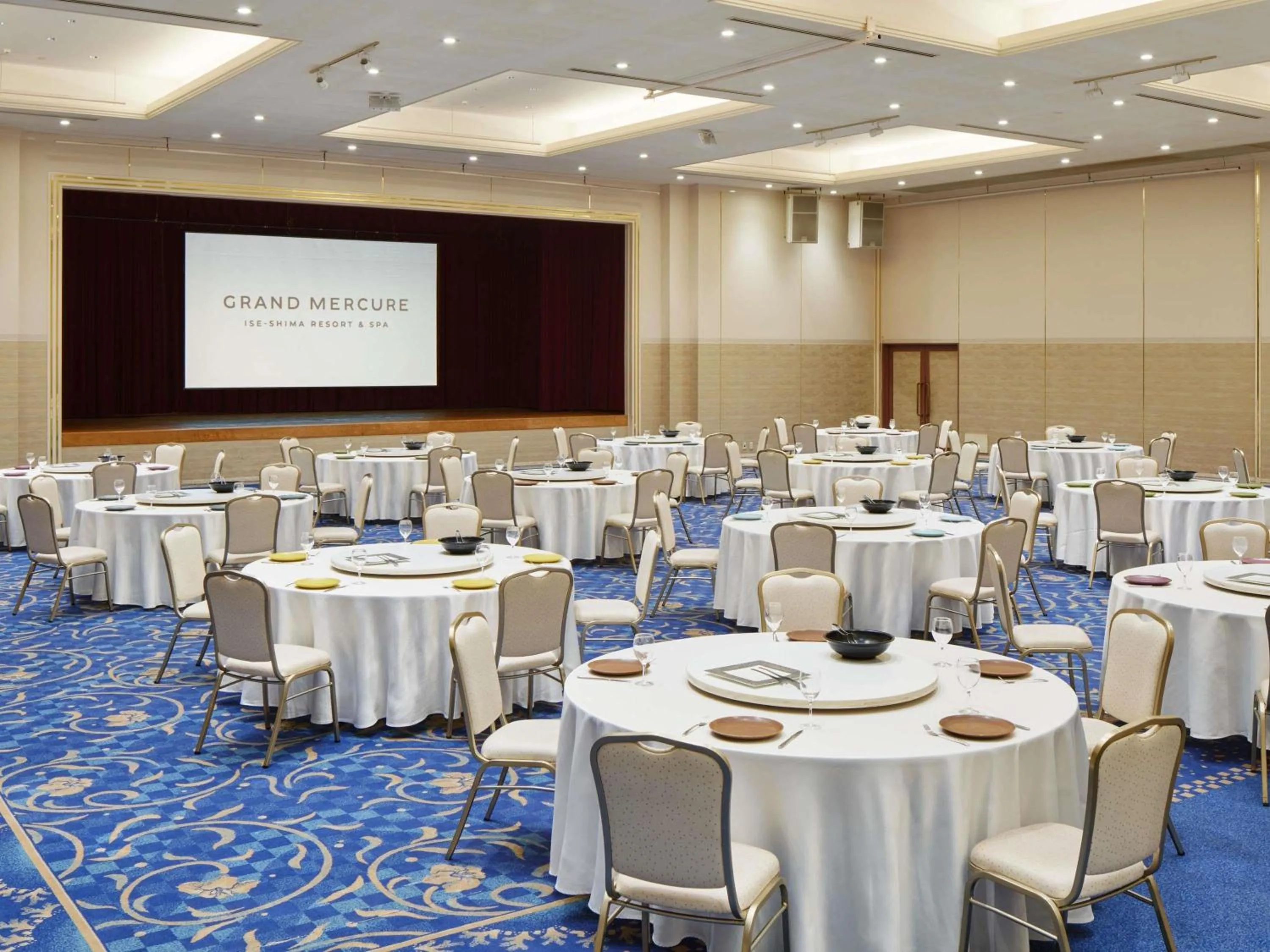 Meeting/conference room in Grand Mercure Ise-shima Resort & Spa