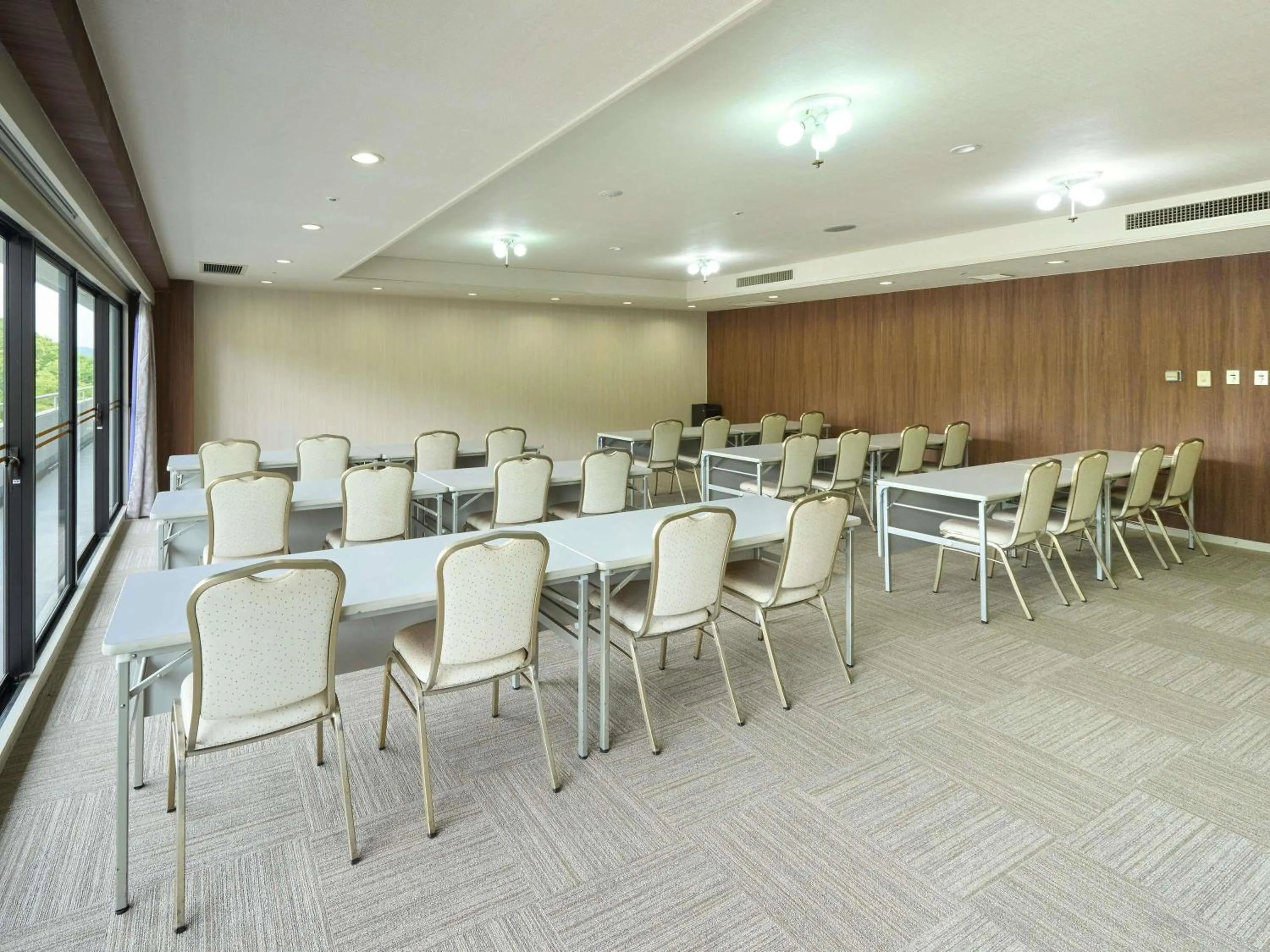 Meeting/conference room in Grand Mercure Awaji Island Resort & Spa