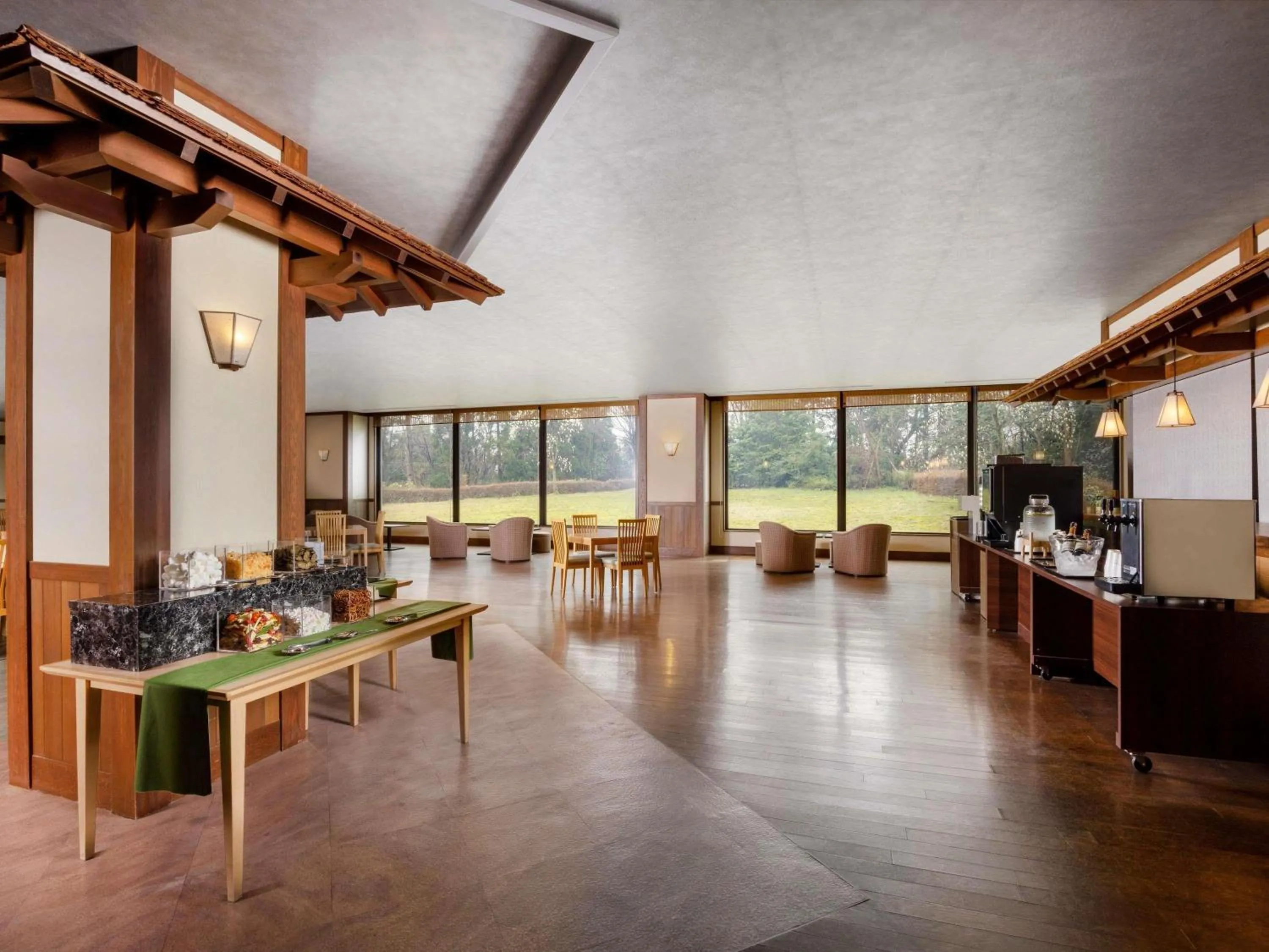 Property building in Mercure Toyama Tonami Resort & Spa