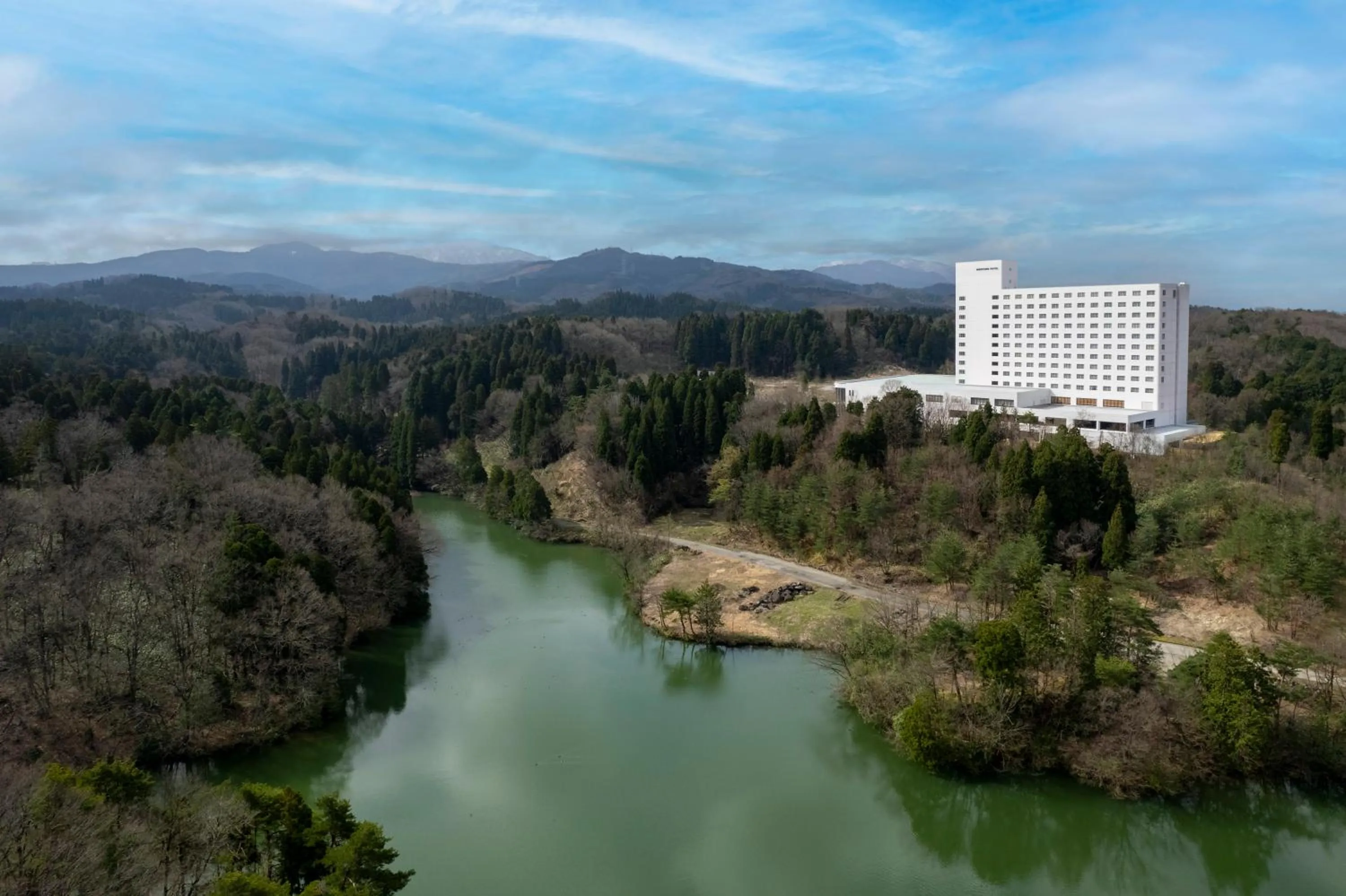 Property building in Mercure Toyama Tonami Resort & Spa