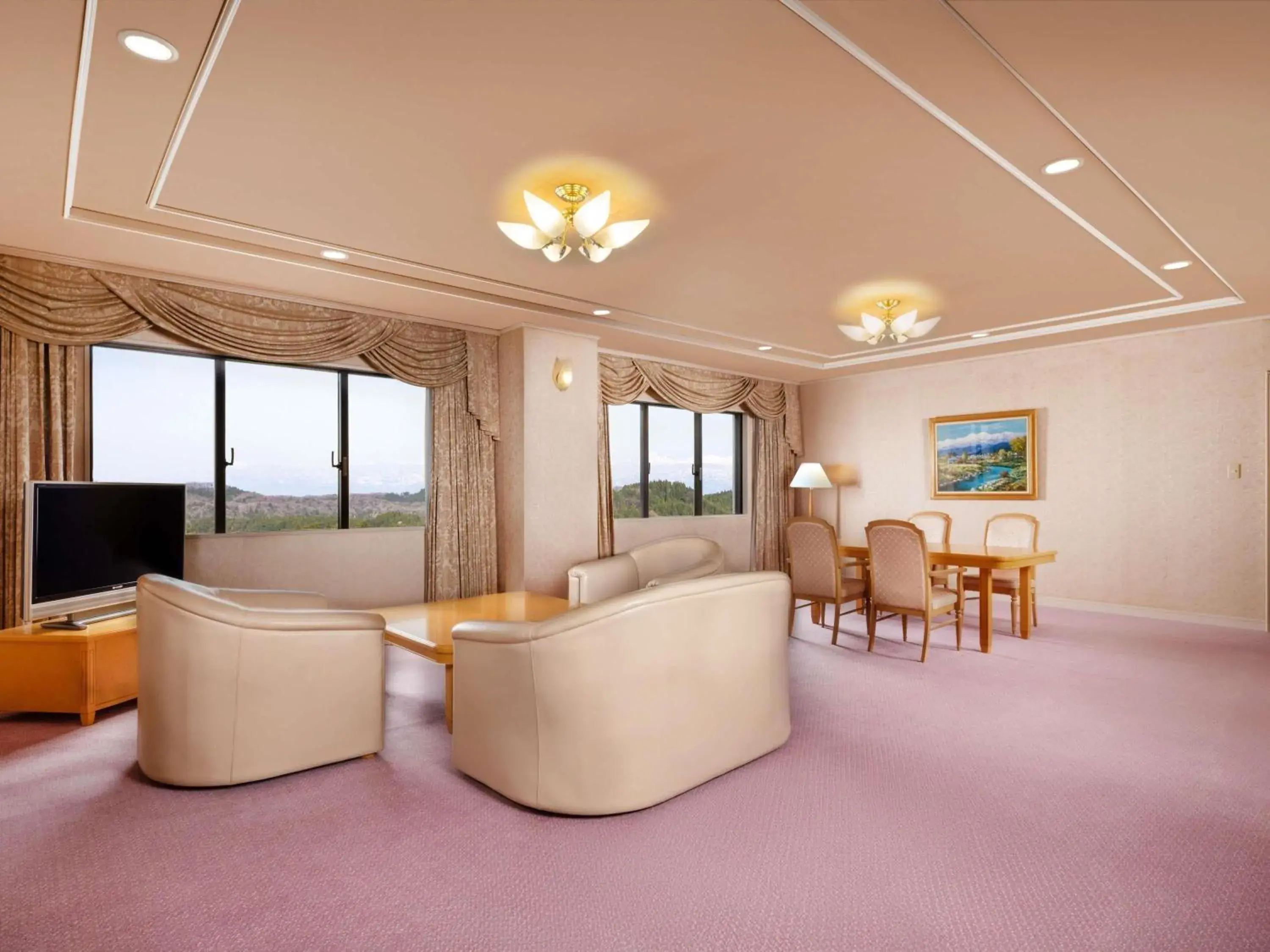 Bedroom in Mercure Toyama Tonami Resort & Spa Bedroom in Mercure Toyama Tonami Resort & Spa