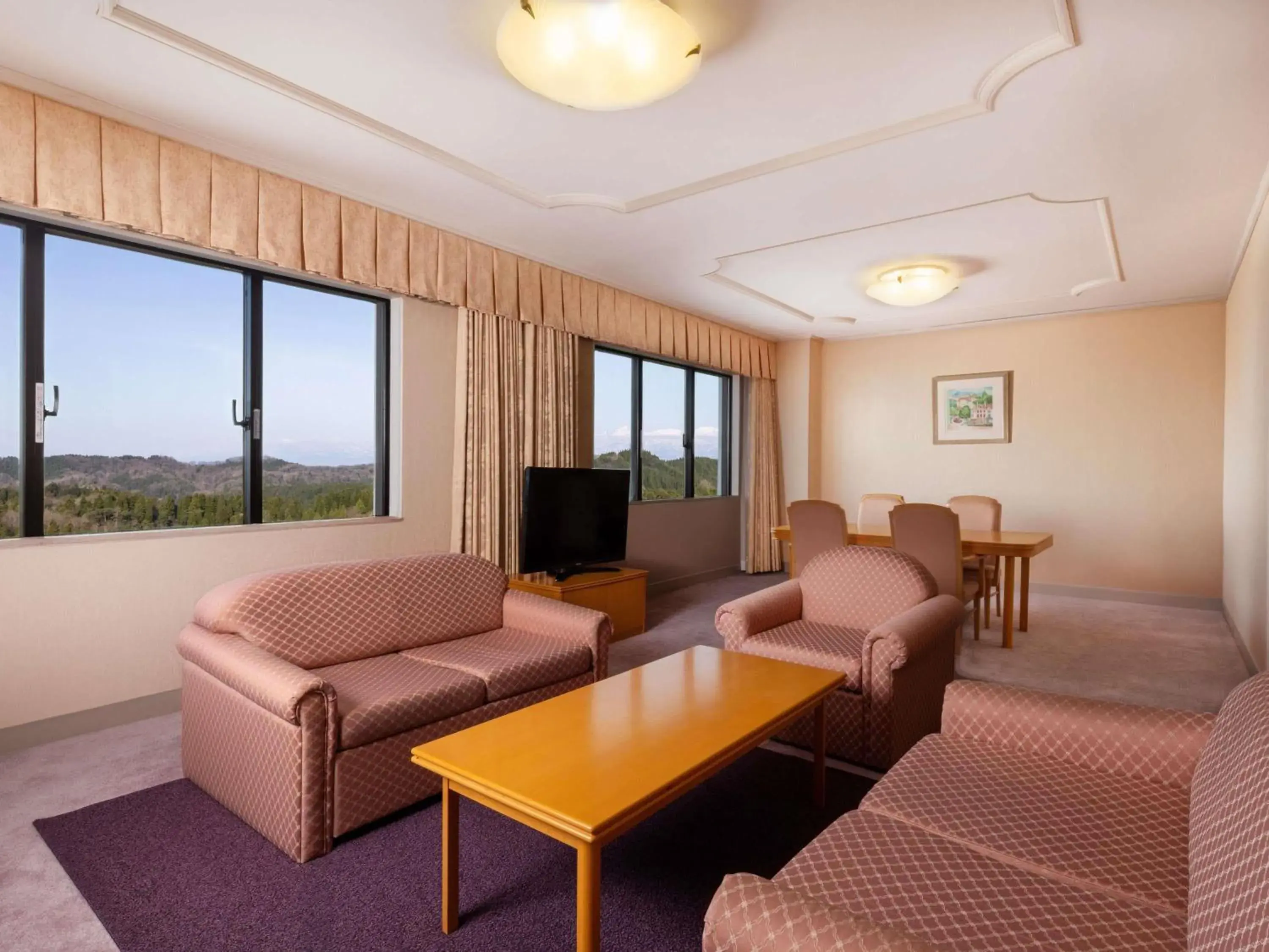 Classic Junior Suite Room in Mercure Toyama Tonami Resort & Spa Classic Junior Suite Room in Mercure Toyama Tonami Resort & Spa