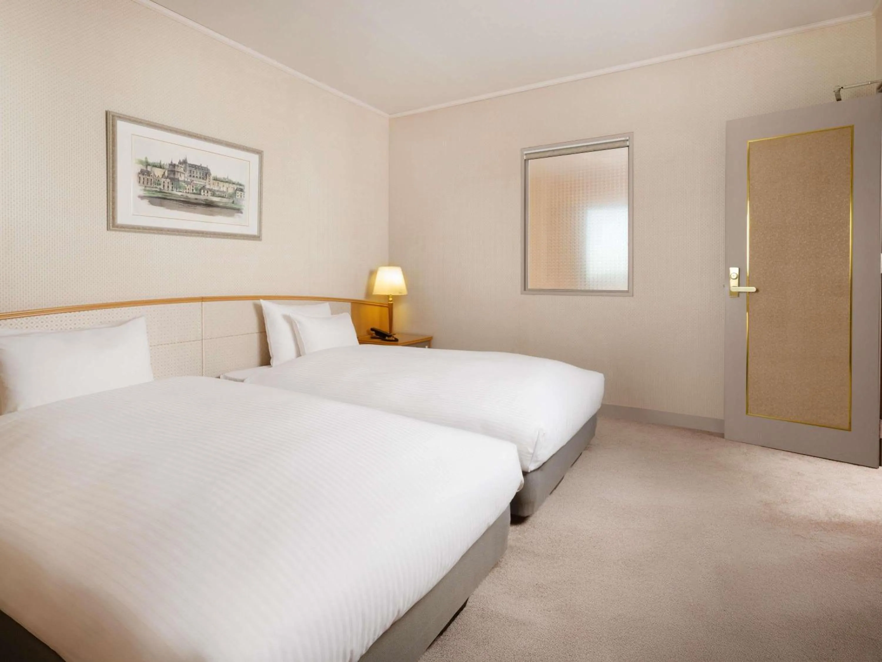 Bedroom, Bed in Mercure Toyama Tonami Resort & Spa