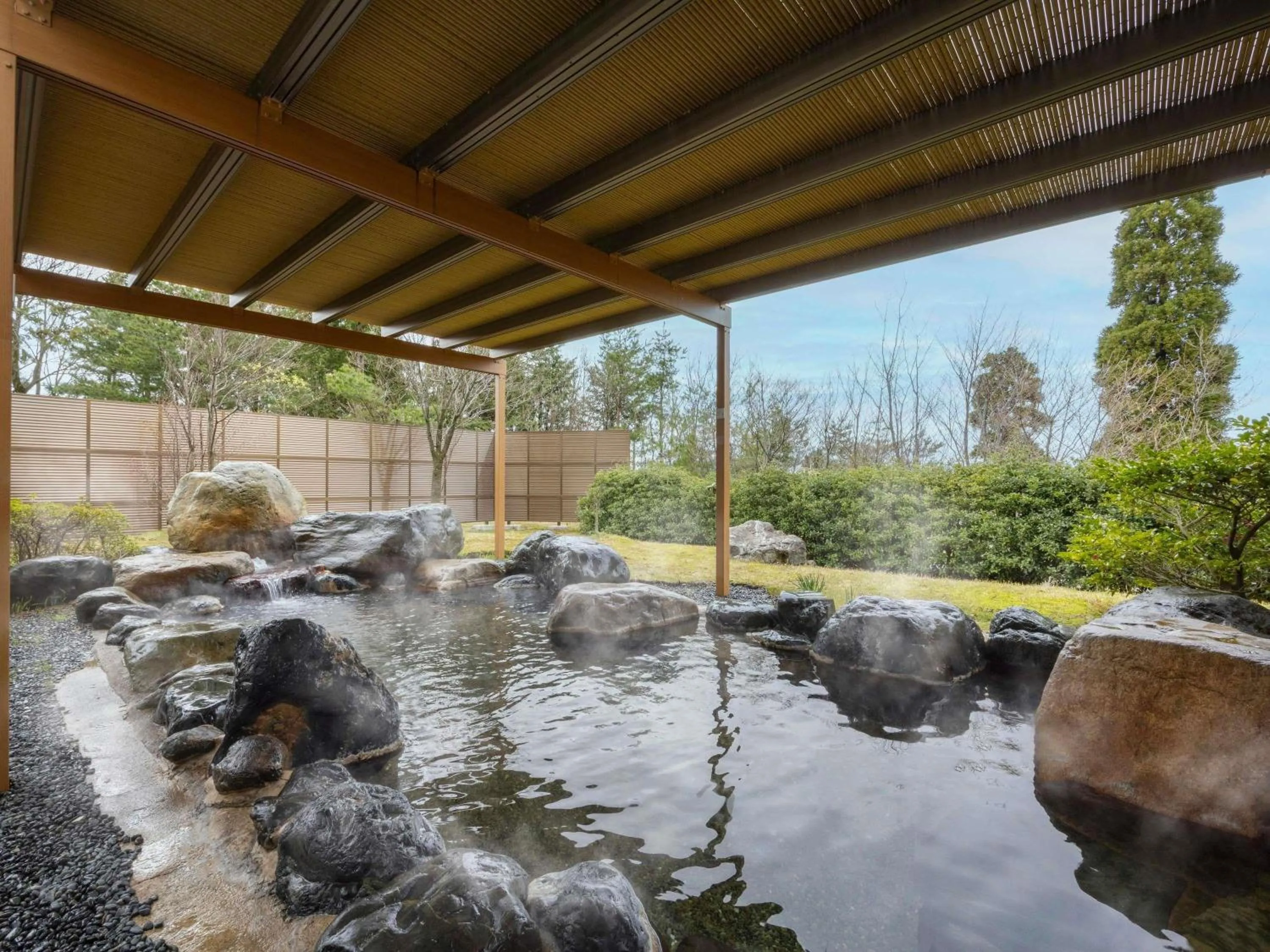 Property building in Mercure Toyama Tonami Resort & Spa