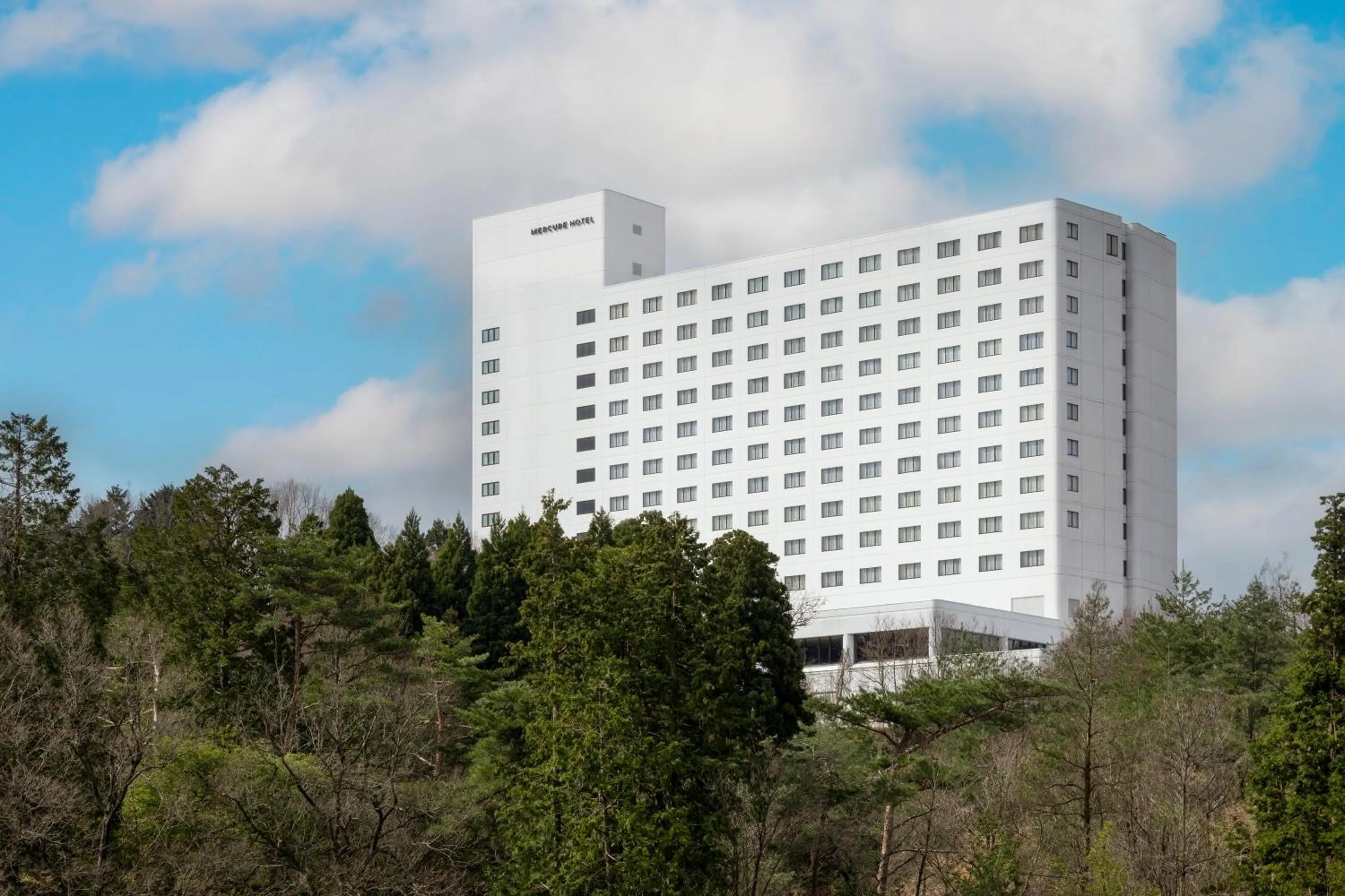 Property building in Mercure Toyama Tonami Resort & Spa