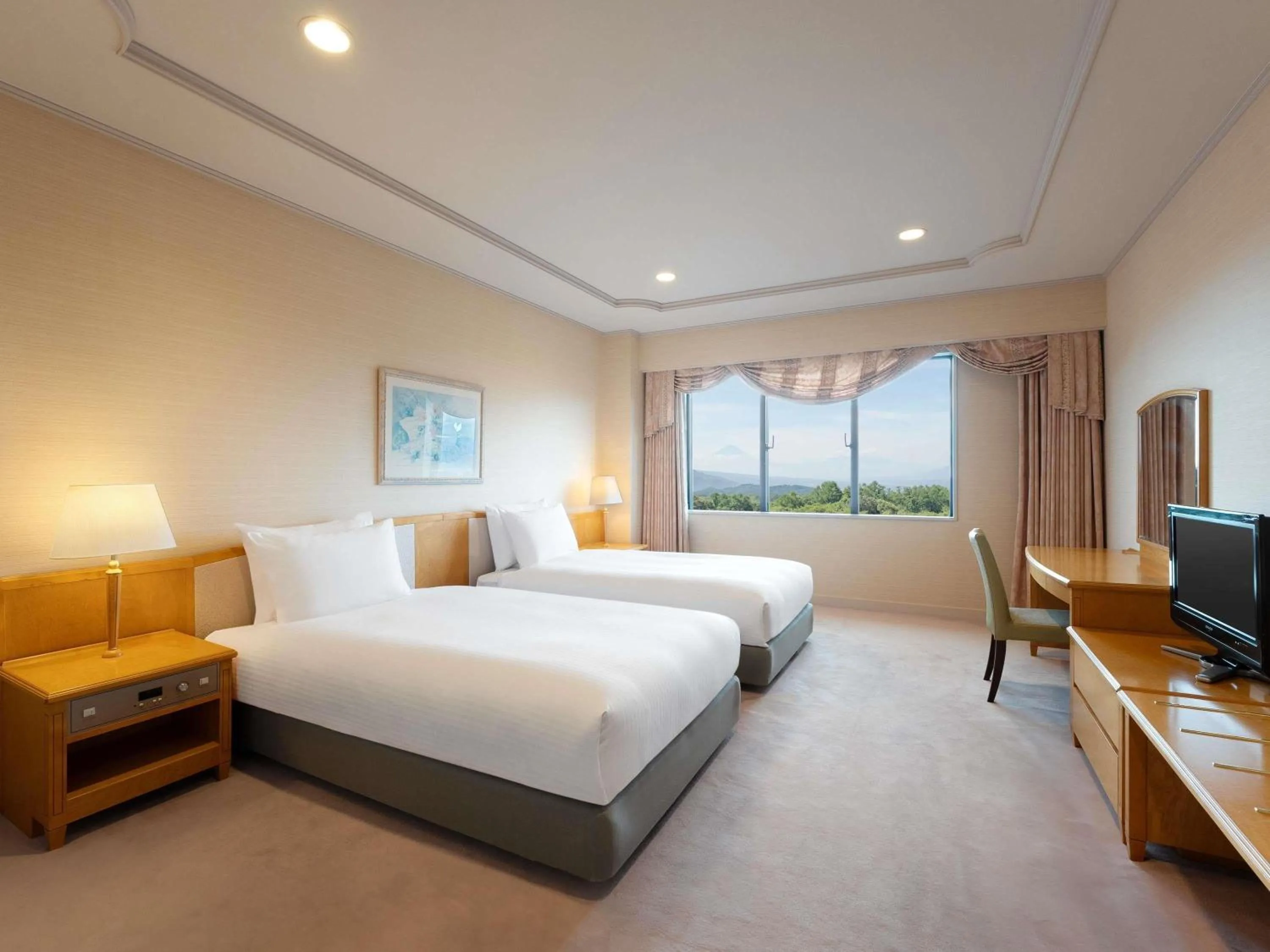 Bedroom, Bed in Grand Mercure Yatsugatake Resort & Spa