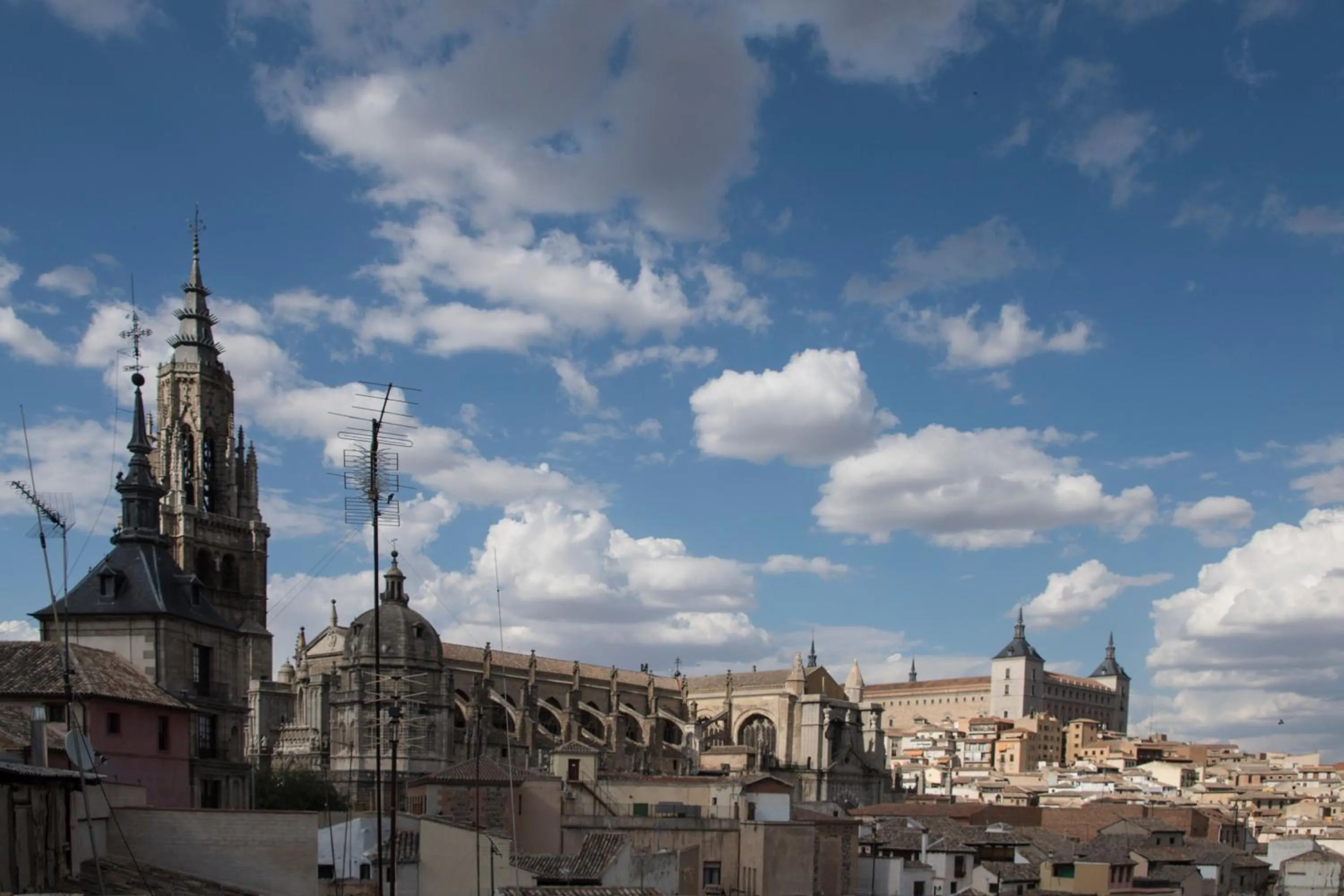 Landmark view in Casa Catedral - terraza privada con vistas en el corazón de Toledo