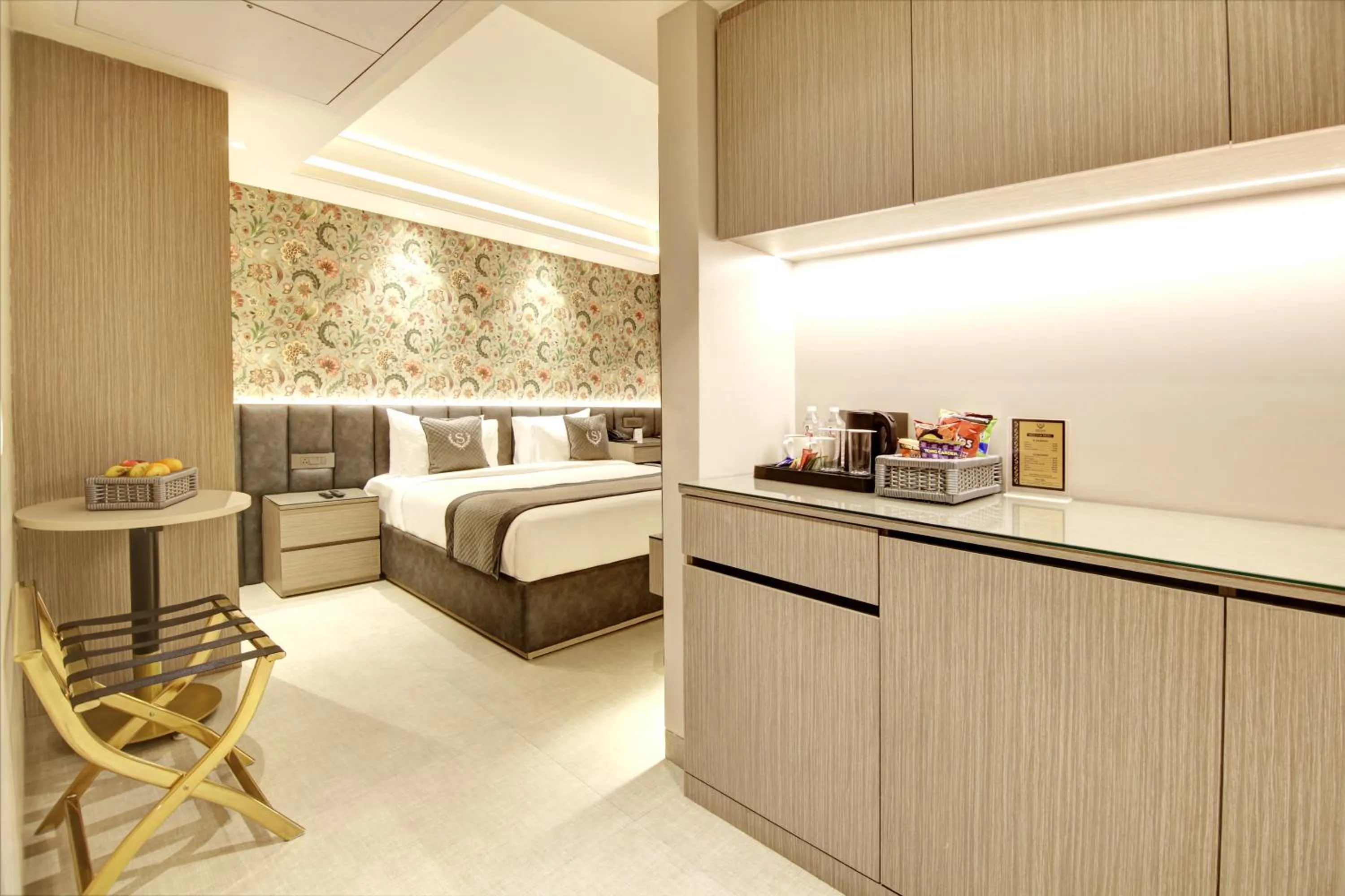 Property building in Stepstones Hotels and Inn-DLF PHASE 3 GURGAON