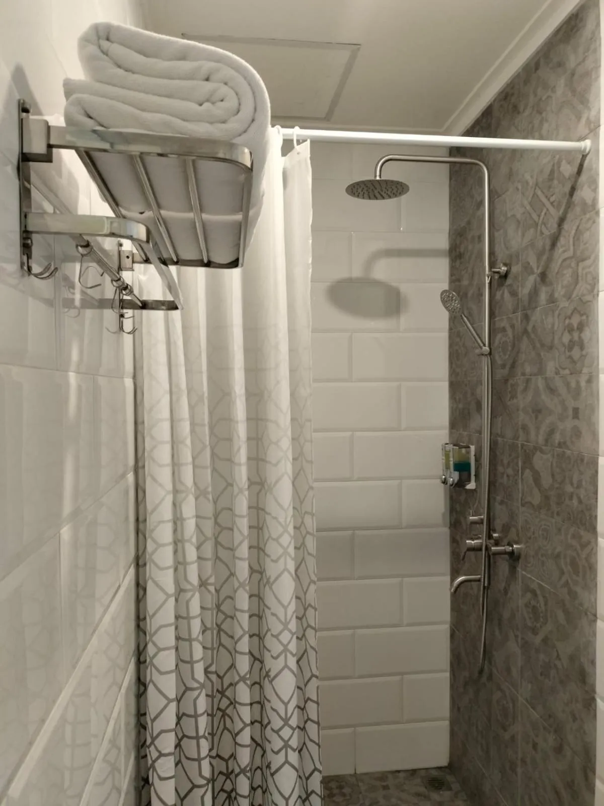 Bathroom in Key Inn Hotel Bogor