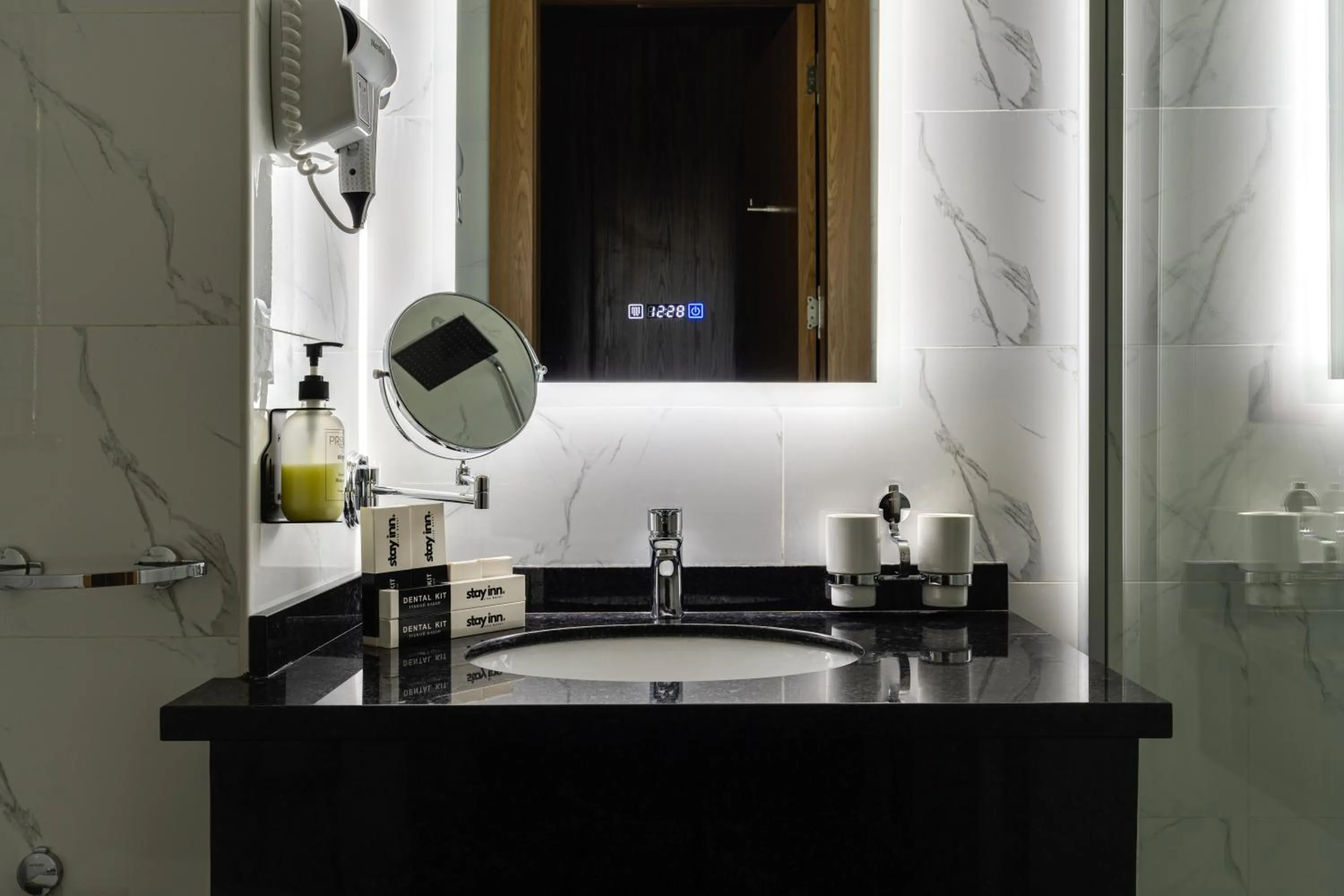 Bathroom in StayInn City Center