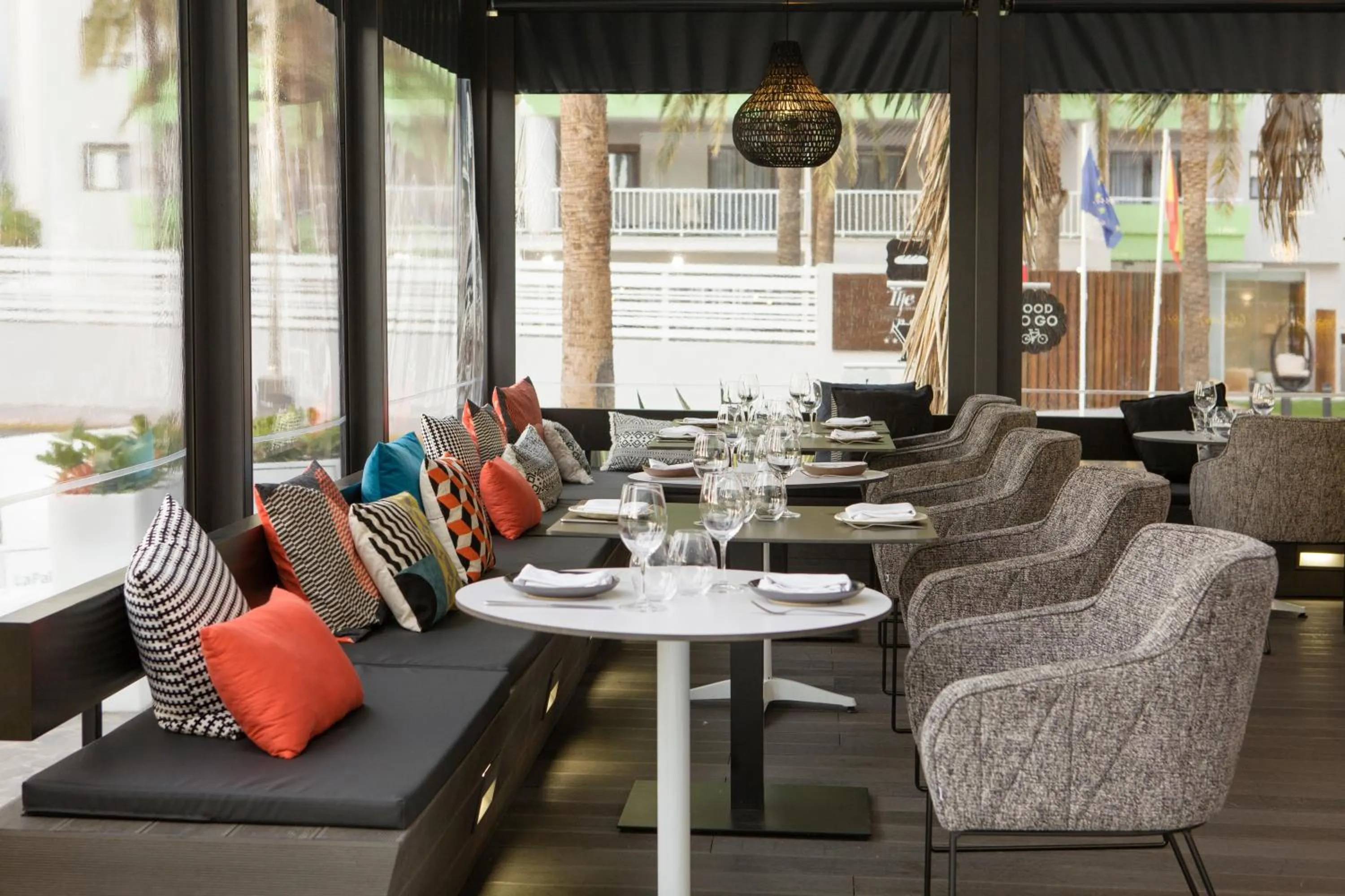 Restaurant/places to eat in Gold By Marina - Adults only