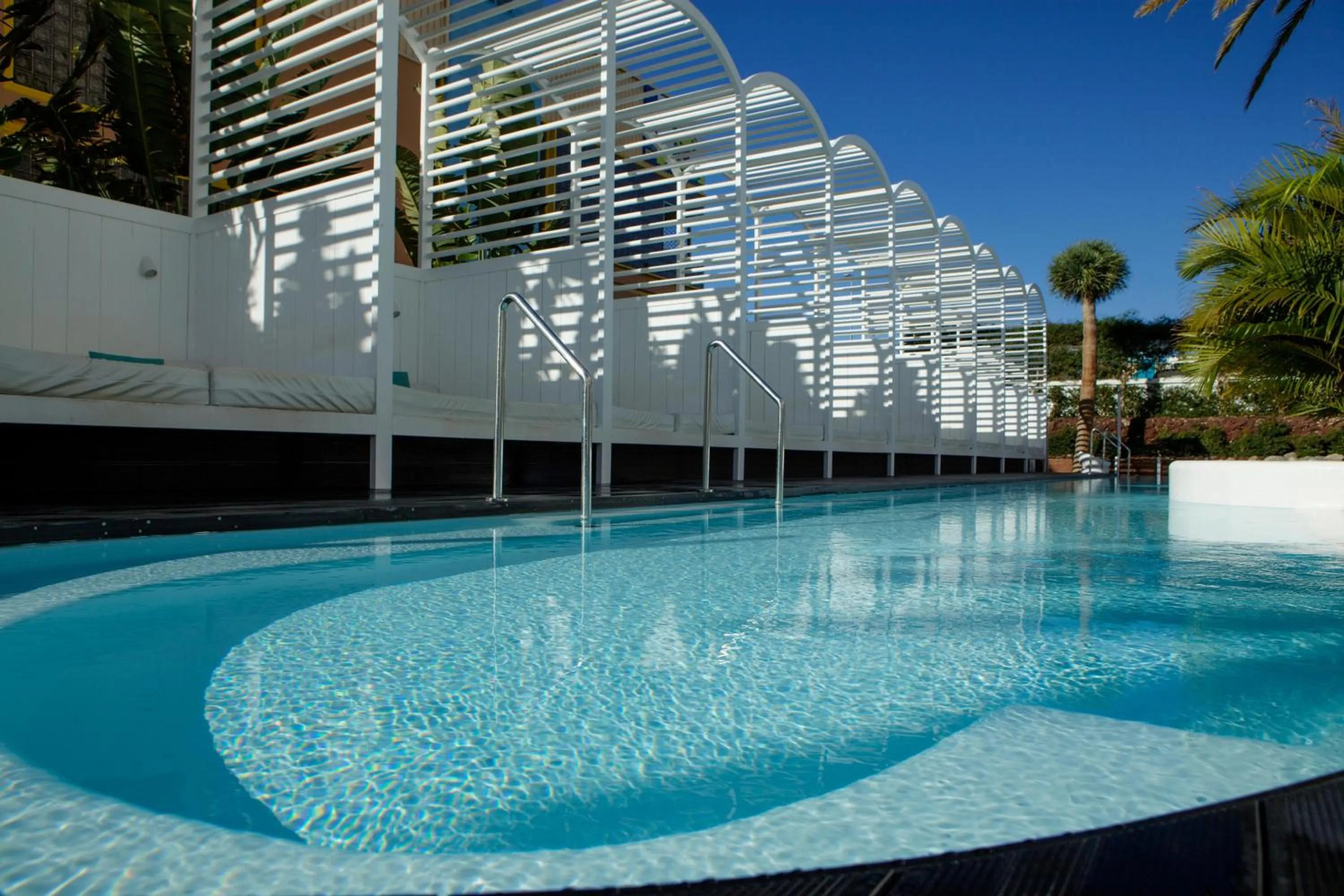 Solarium in Gold By Marina - Adults only