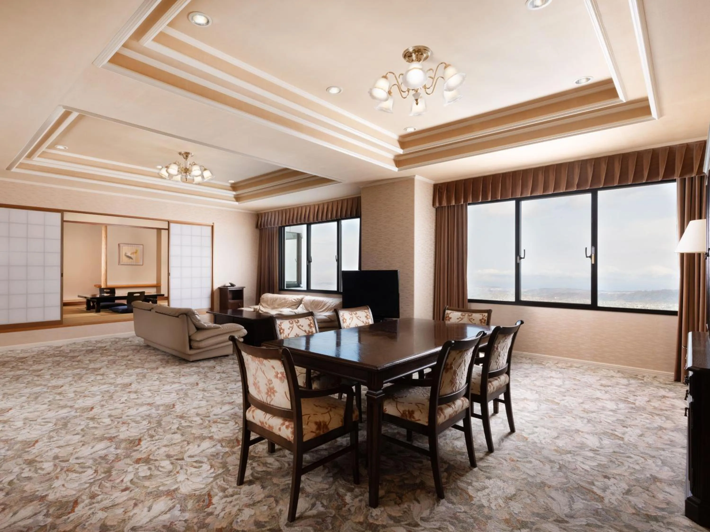 Bed in Mercure Tottori Daisen Resort & Spa