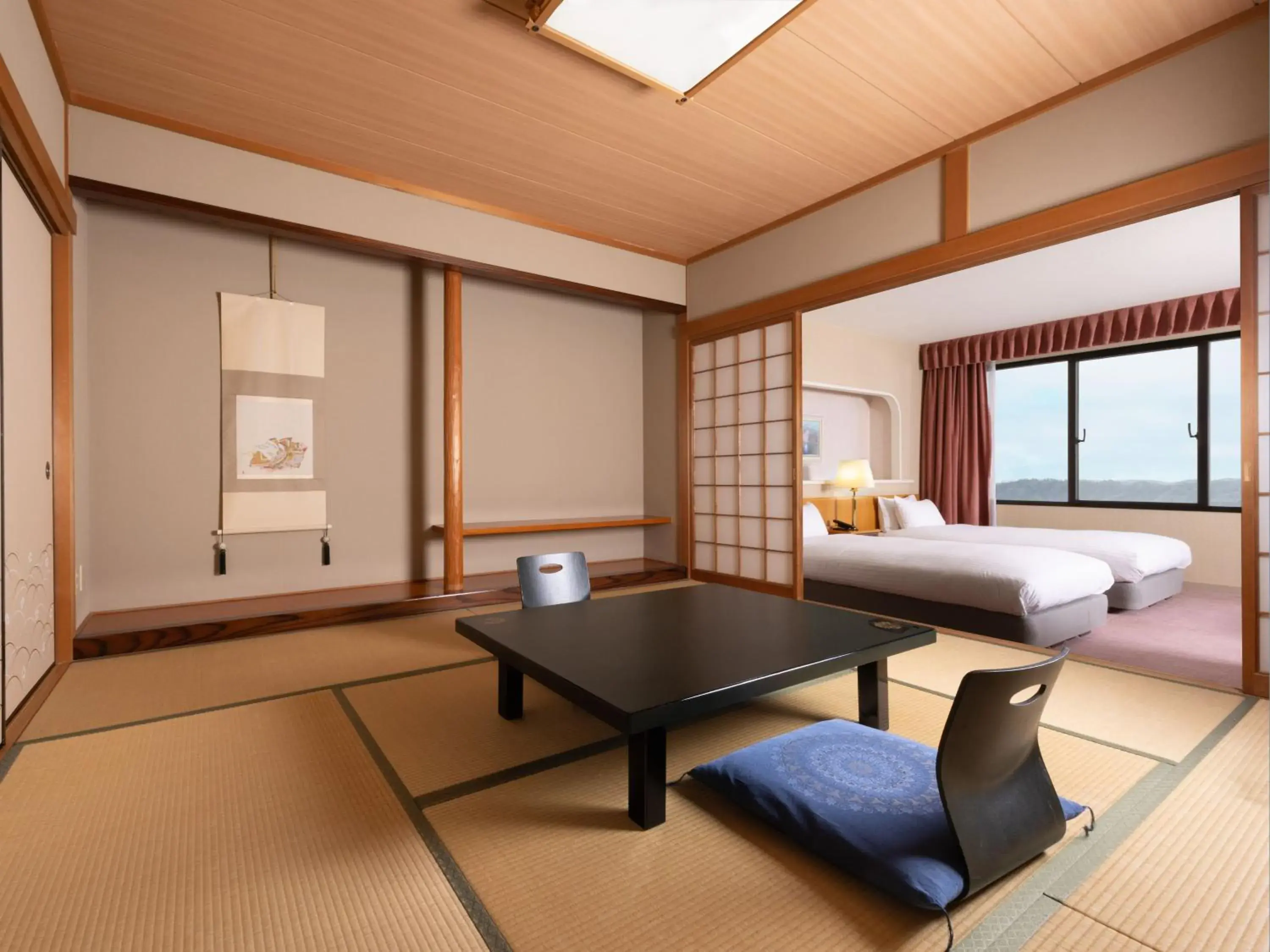 Japanese-Western Style Classic Junior Suite with Two Single Beds and Two Futon Beds - Mountain View in Mercure Tottori Daisen Resort & Spa Japanese-Western Style Classic Junior Suite with Two Single Beds and Two Futon Beds - Mountain View in Mercure Tottori Daisen Resort & Spa