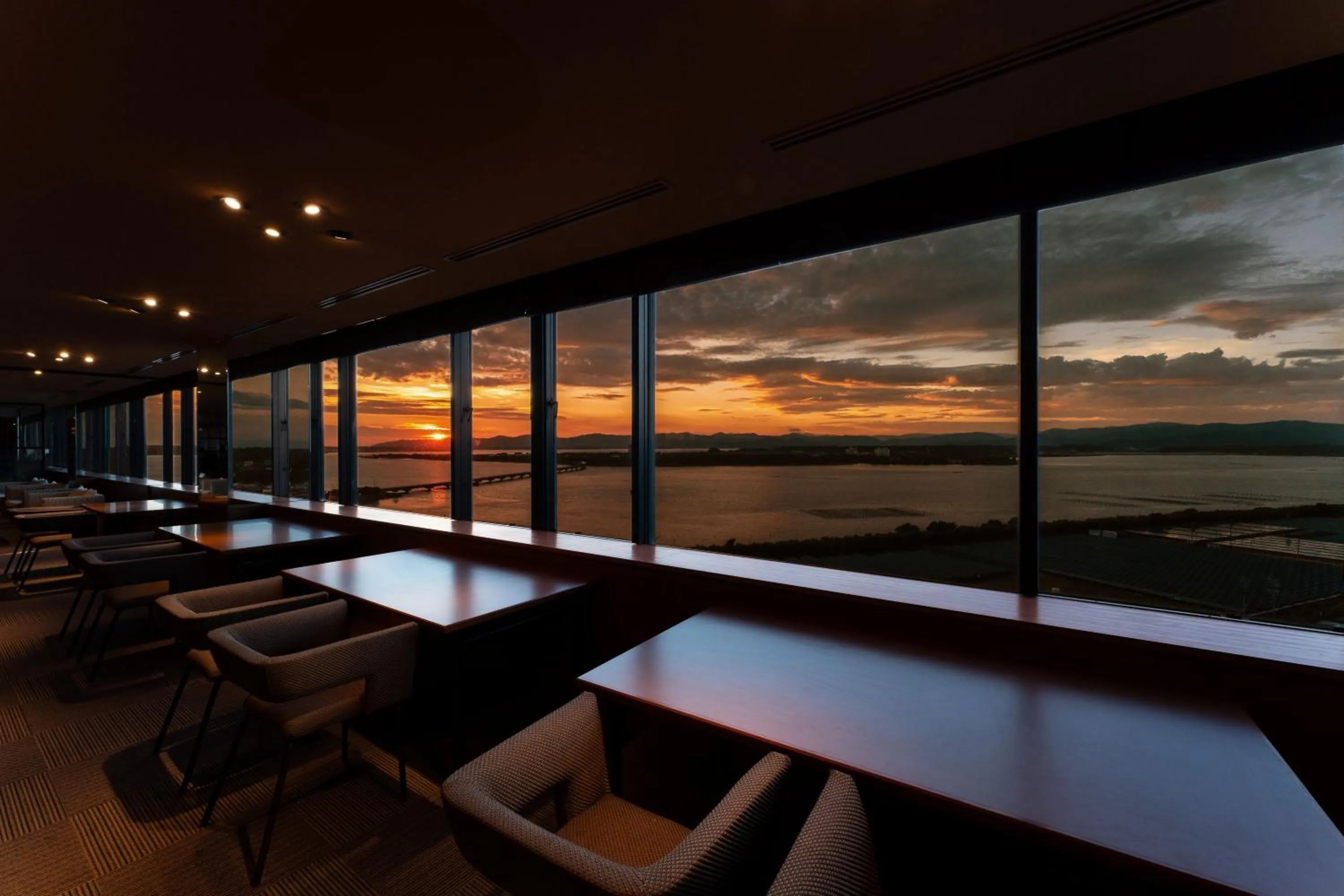 Lounge or bar in Grand Mercure Lake Hamana Resort & Spa