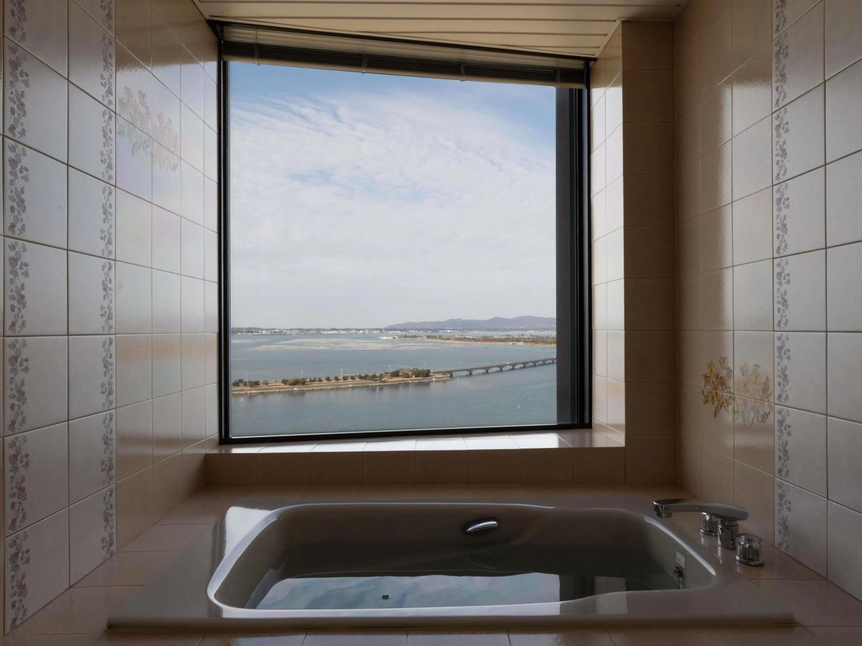 Bedroom in Grand Mercure Lake Hamana Resort & Spa