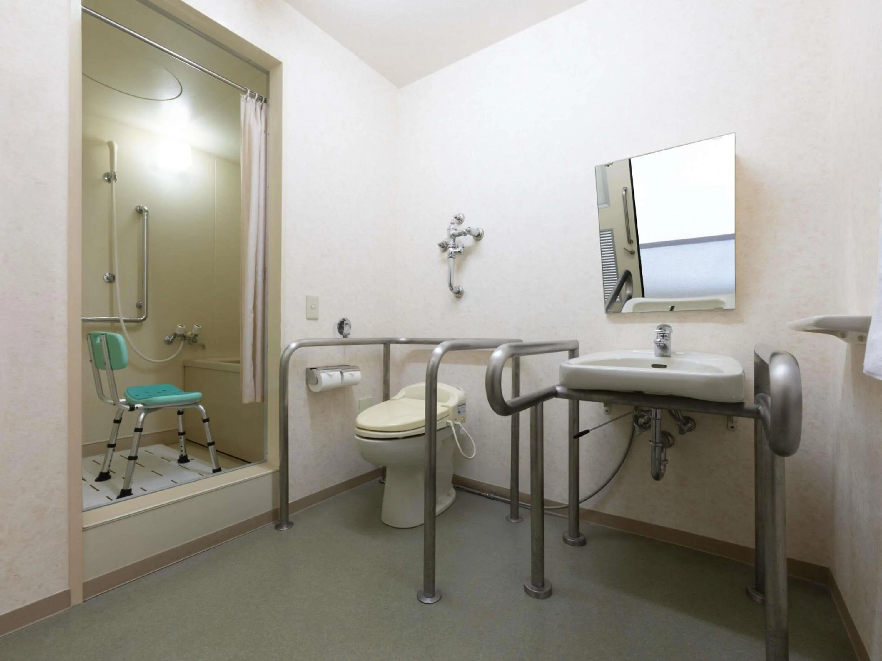 Bedroom in Grand Mercure Lake Hamana Resort & Spa