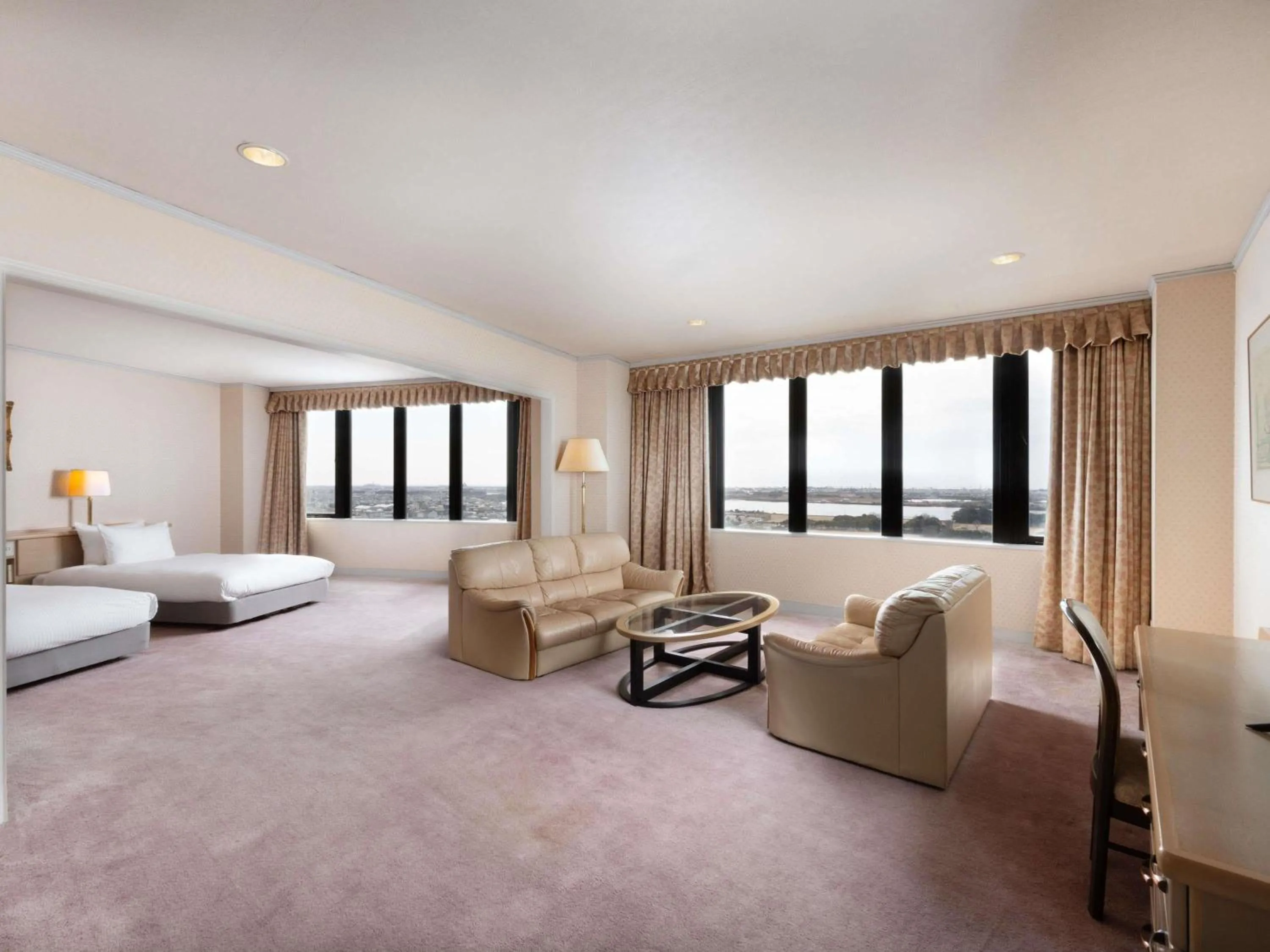 Bedroom, Bed in Grand Mercure Lake Hamana Resort & Spa