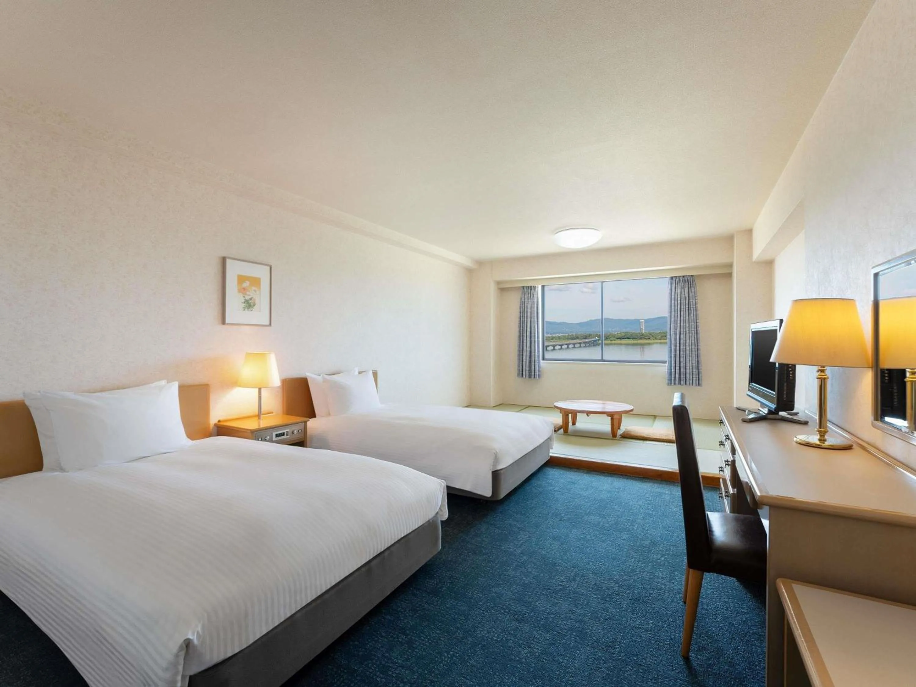 Bedroom, Bed in Grand Mercure Lake Hamana Resort & Spa