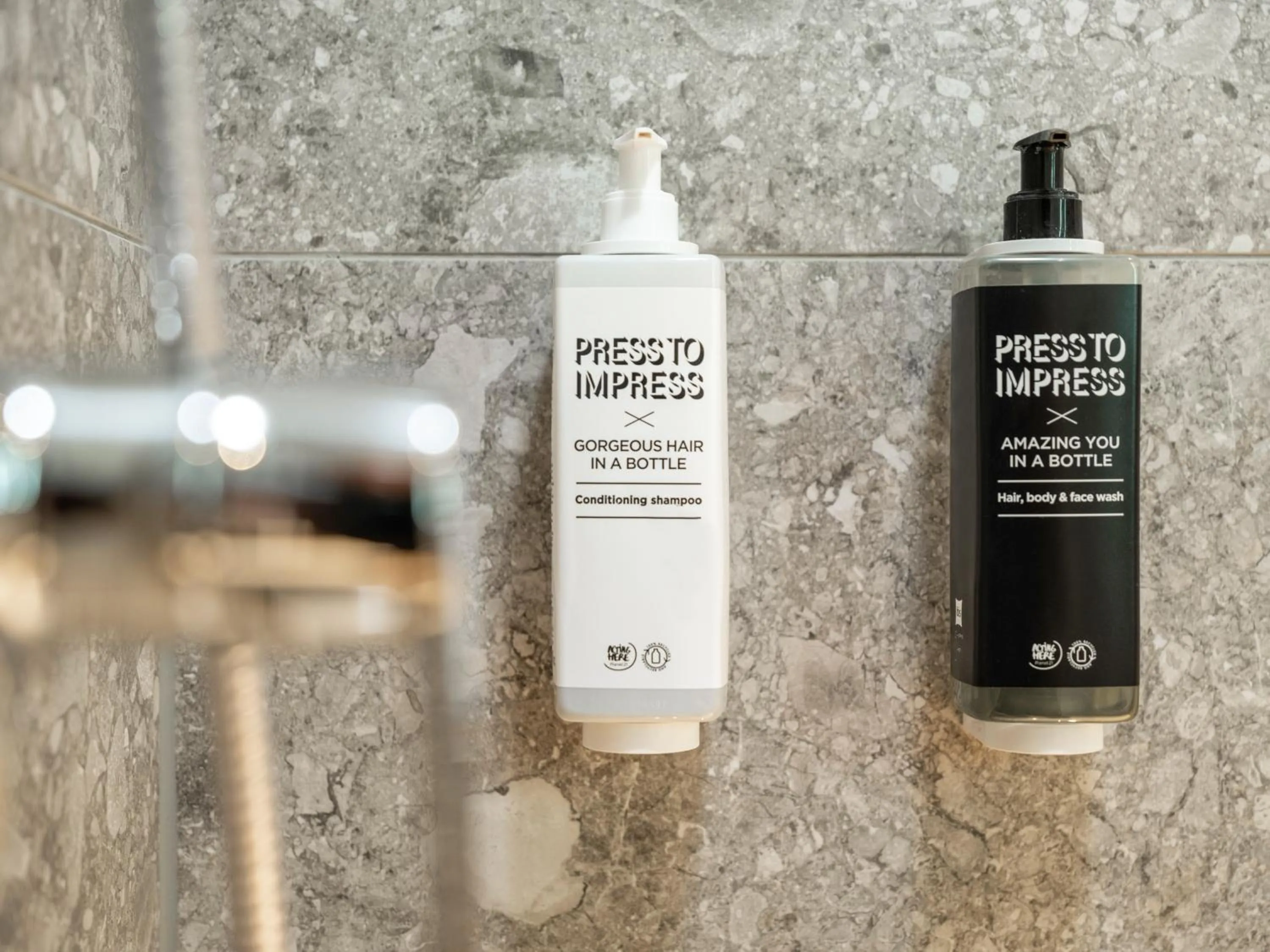 Shower in Mercure Wakayama Kushimoto Resort & Spa