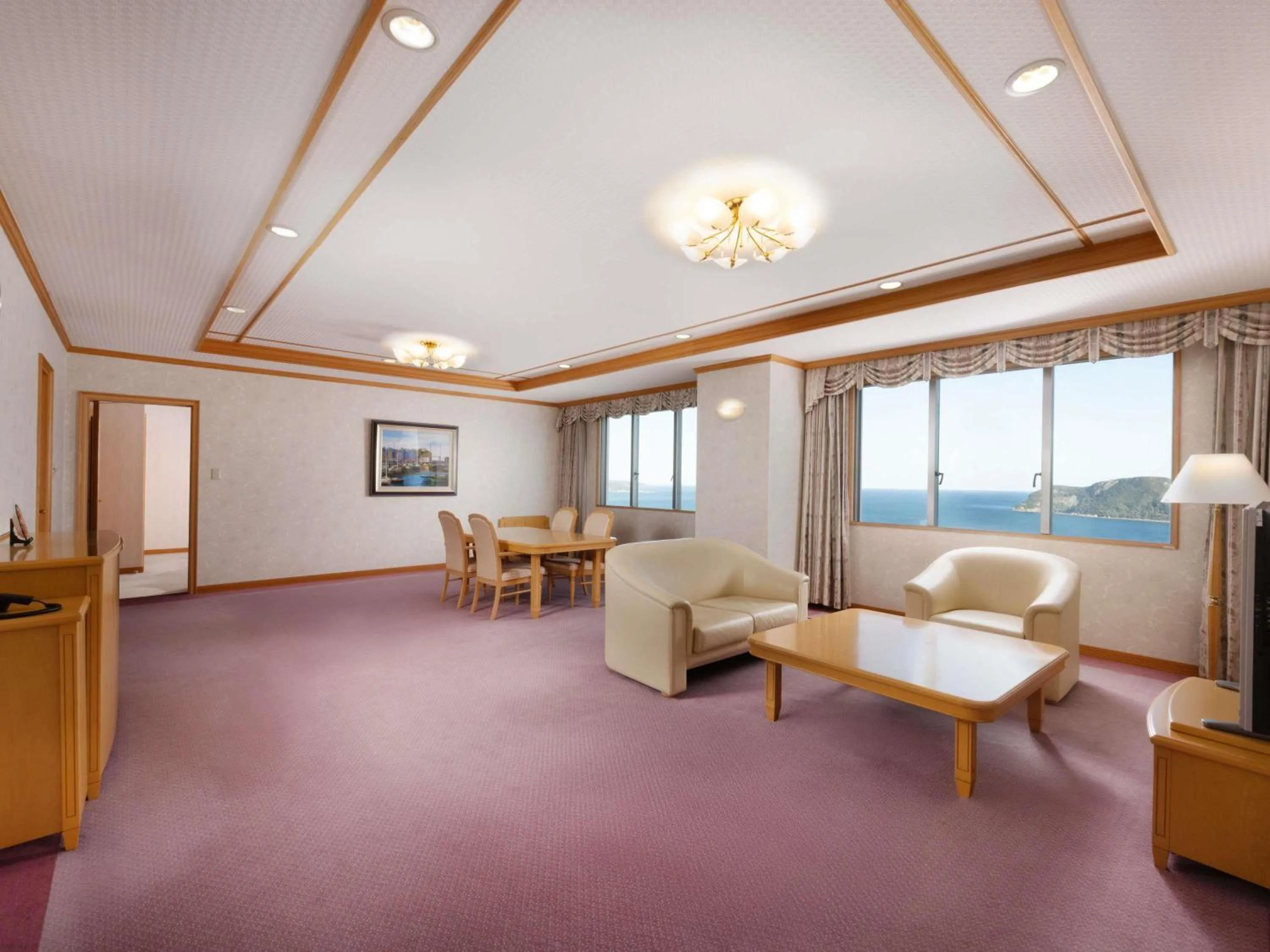 Bedroom in Mercure Wakayama Kushimoto Resort & Spa