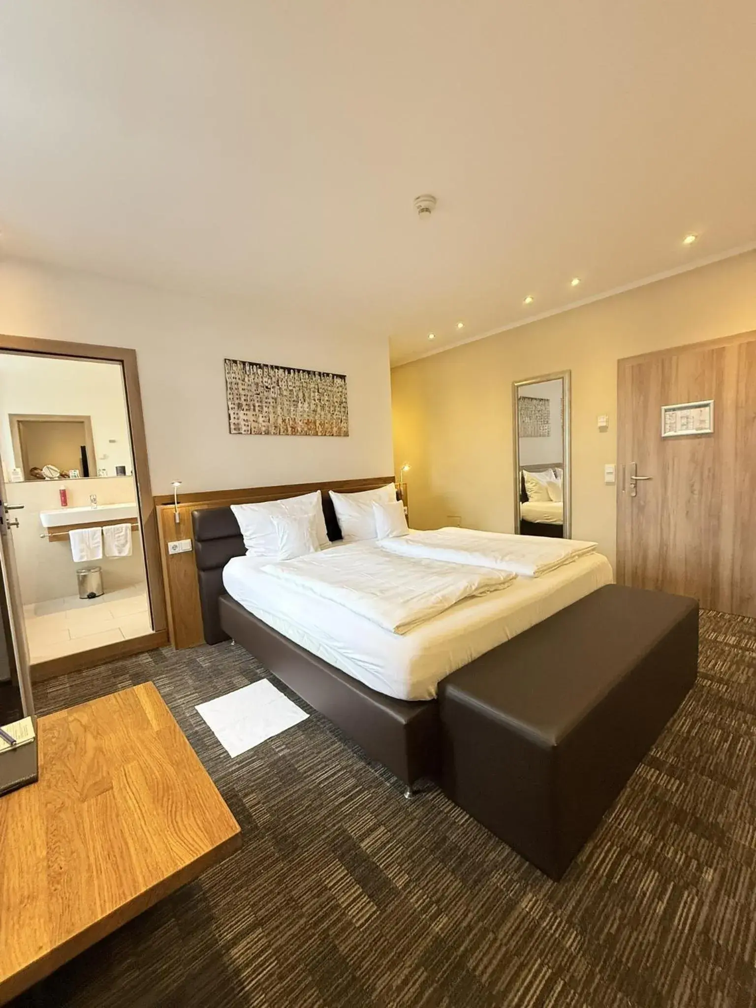 Double Room with Private Bathroom - single occupancy in Hotel Saline Double Room with Private Bathroom - single occupancy in Hotel Saline