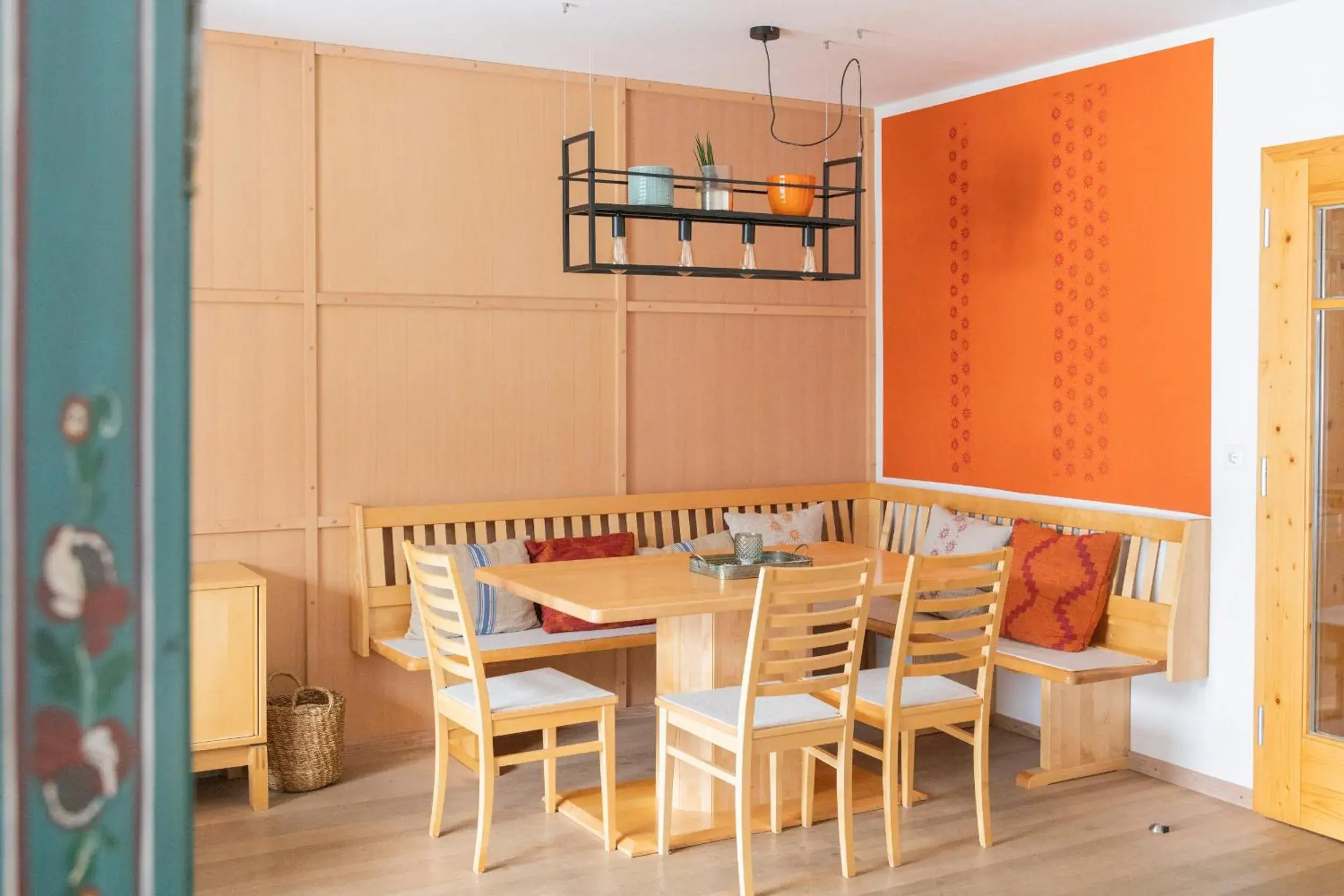 Two-Bedroom Apartment with Balcony in Appartementhotel am Weissensee Two-Bedroom Apartment with Balcony in Appartementhotel am Weissensee