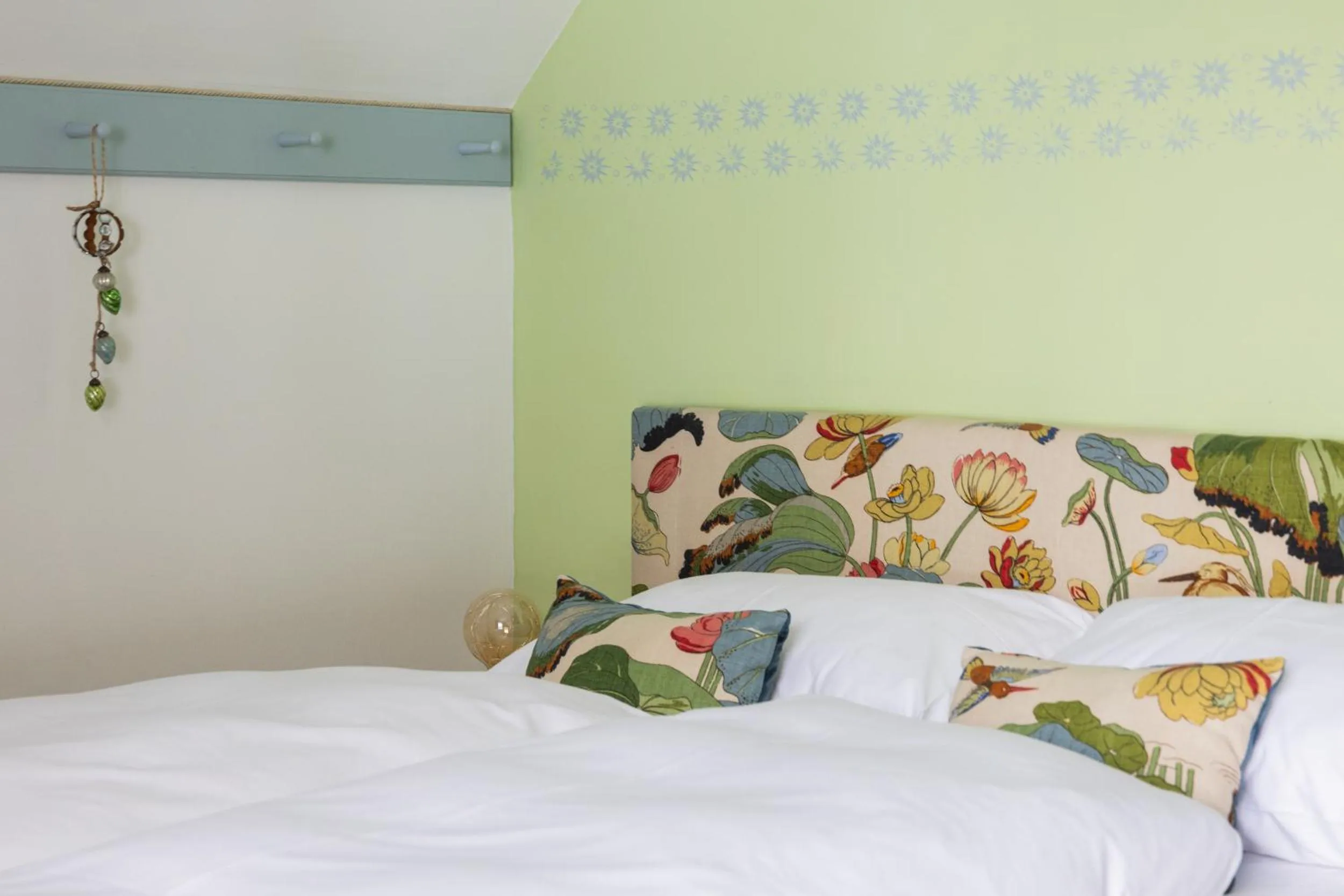 Bed in Appartementhotel am Weissensee