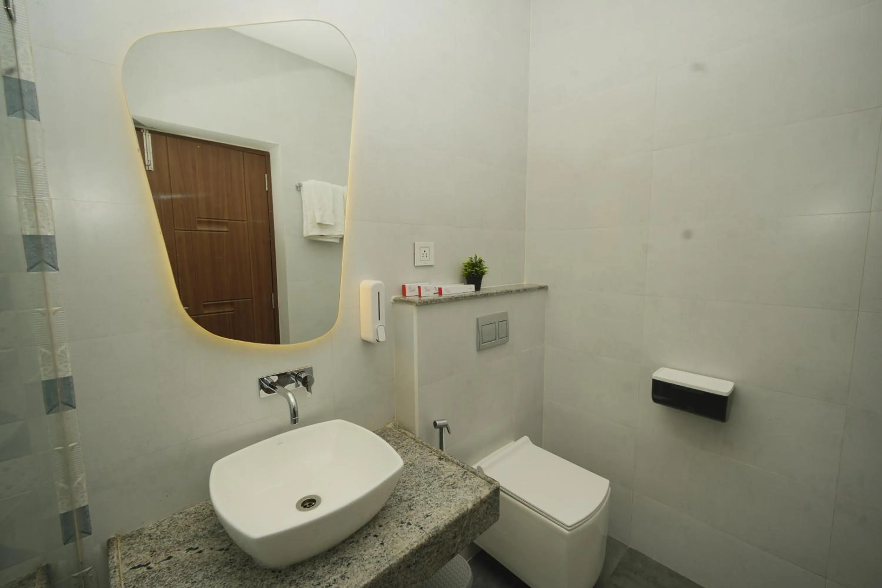 Toilet in Bay Breeze Suites