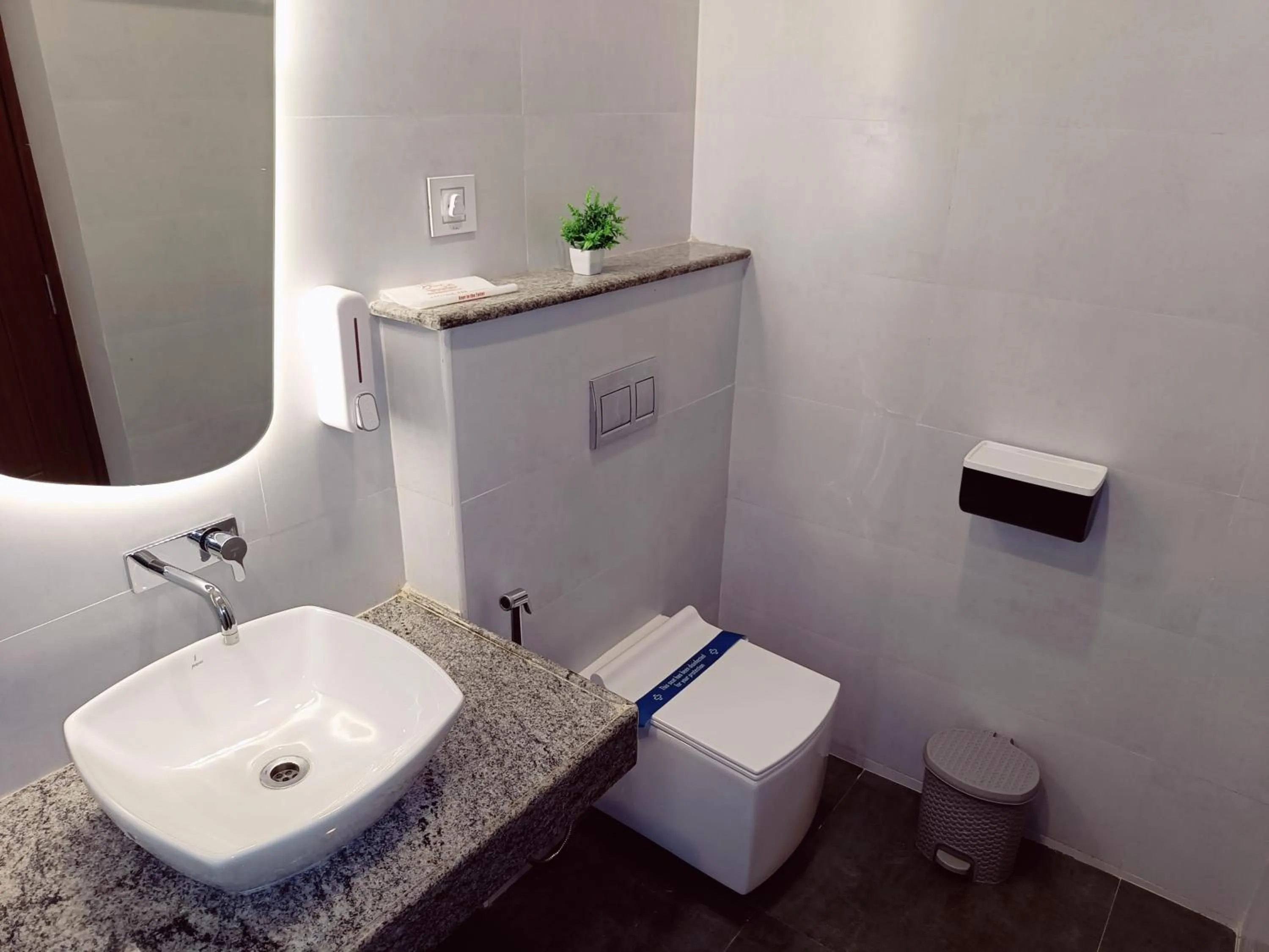 Toilet in Bay Breeze Suites