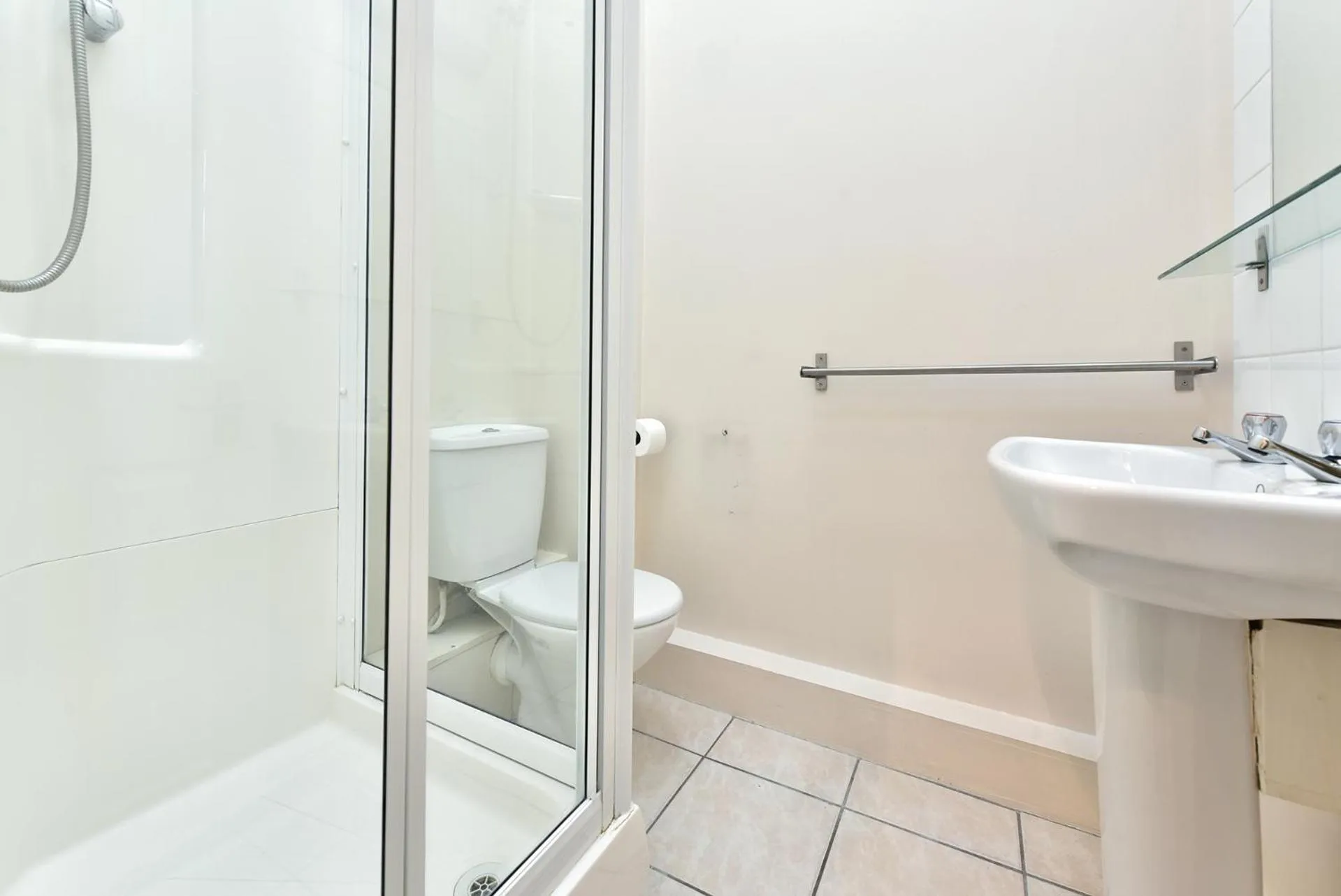 Bathroom in Euro Hotel