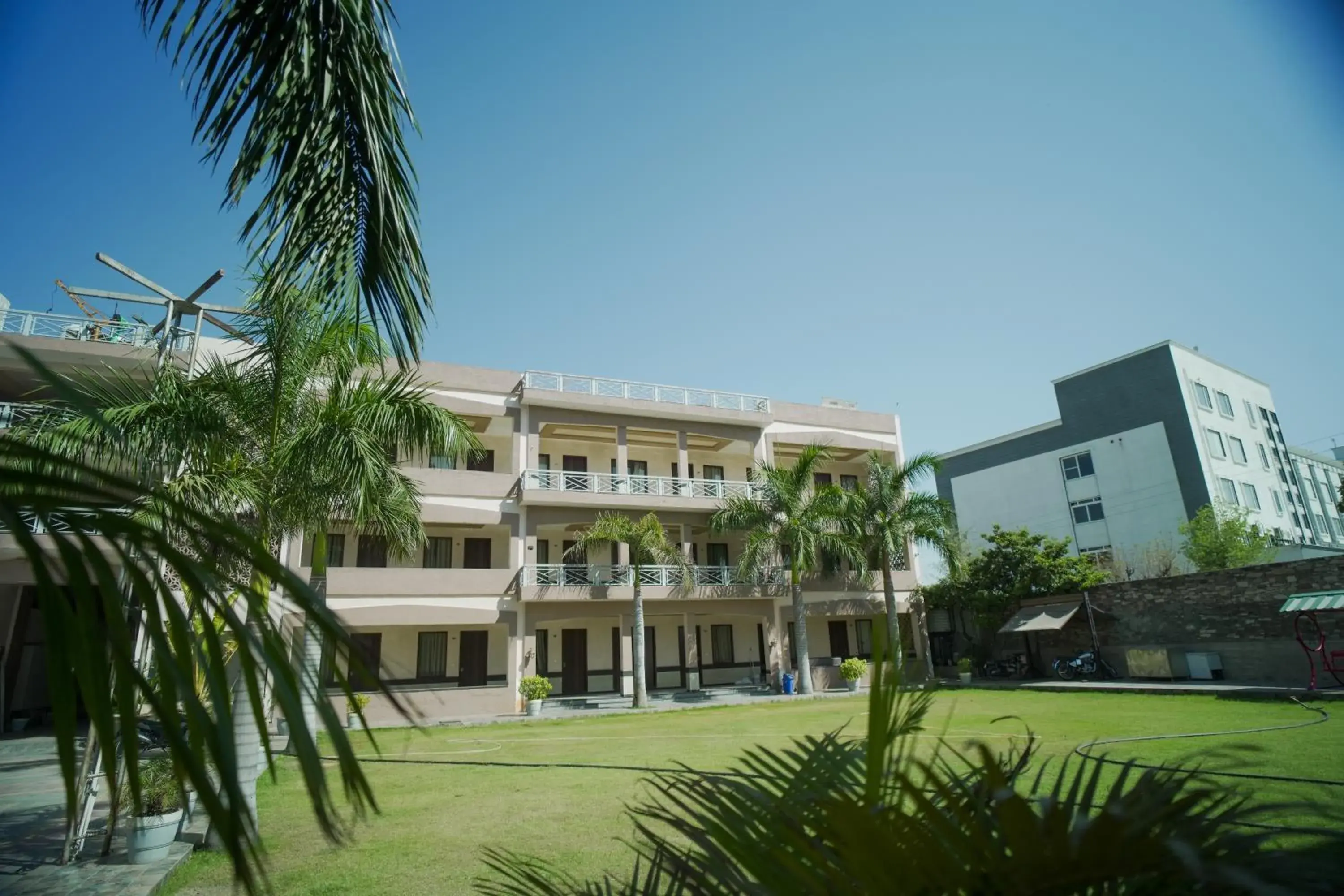 Rani Palace Hotel And Resort Rani Palace Hotel And Resort