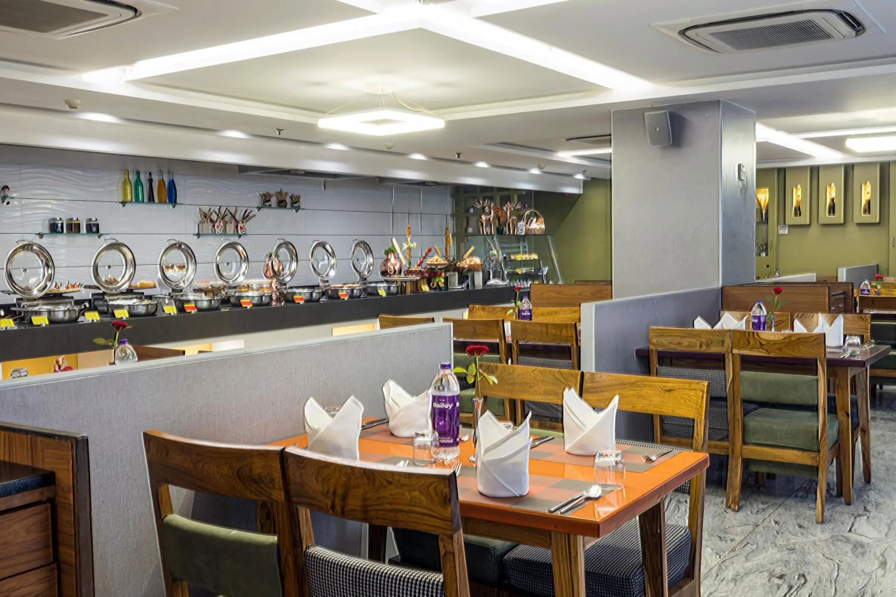 Restaurant/places to eat in Effotel By Sayaji Indore Restaurant/places to eat in Effotel By Sayaji Indore