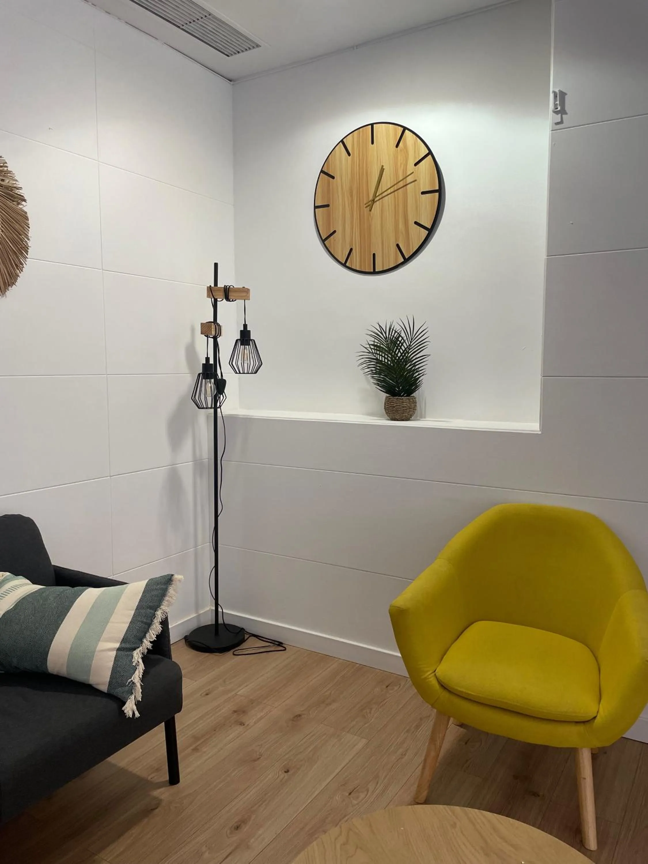 Living room in Fleming Center by Punta 25 Hotels Group